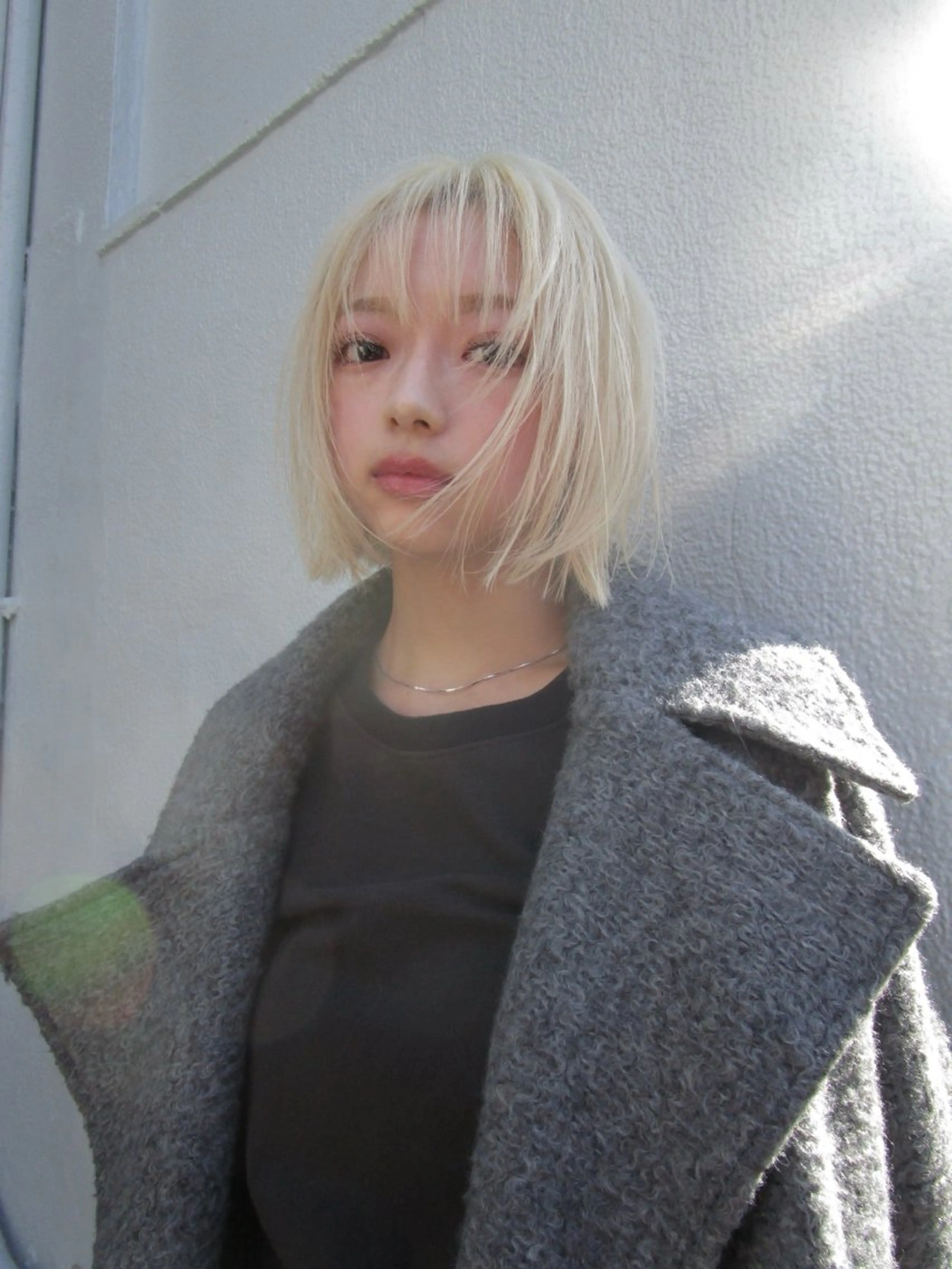 ショート カラー ブロンド ハイトーンカラー ボブ 顔まわりレイヤー 顔周りカット カット ヘアカラー yu maのヘアスタイル