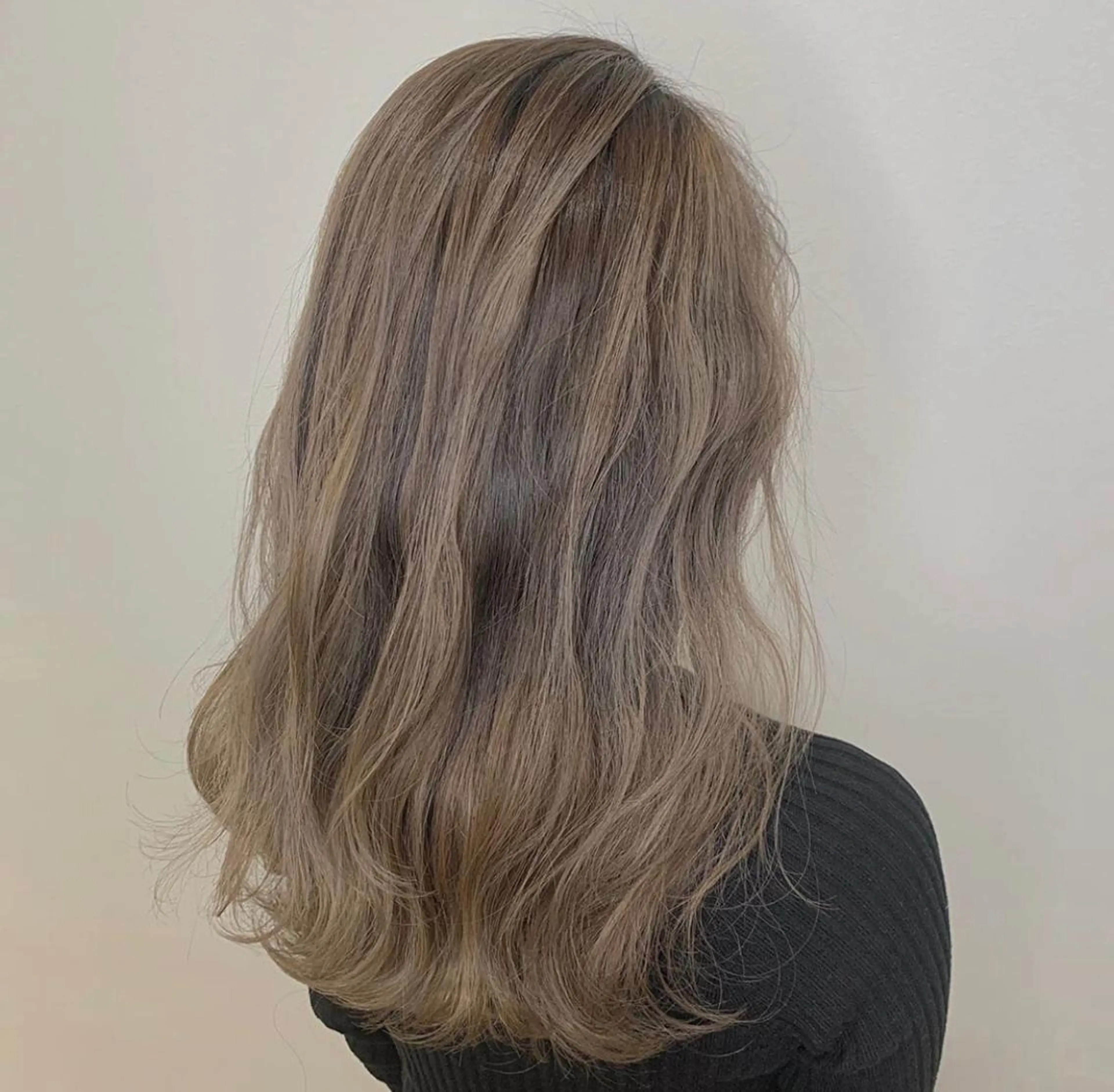 ミディアム ミディアムパーマ ボブ ハイライト 髪質改善 韓国風ヘア BRIDGE HAIR所属・BRIDGE あきらのヘアスタイル