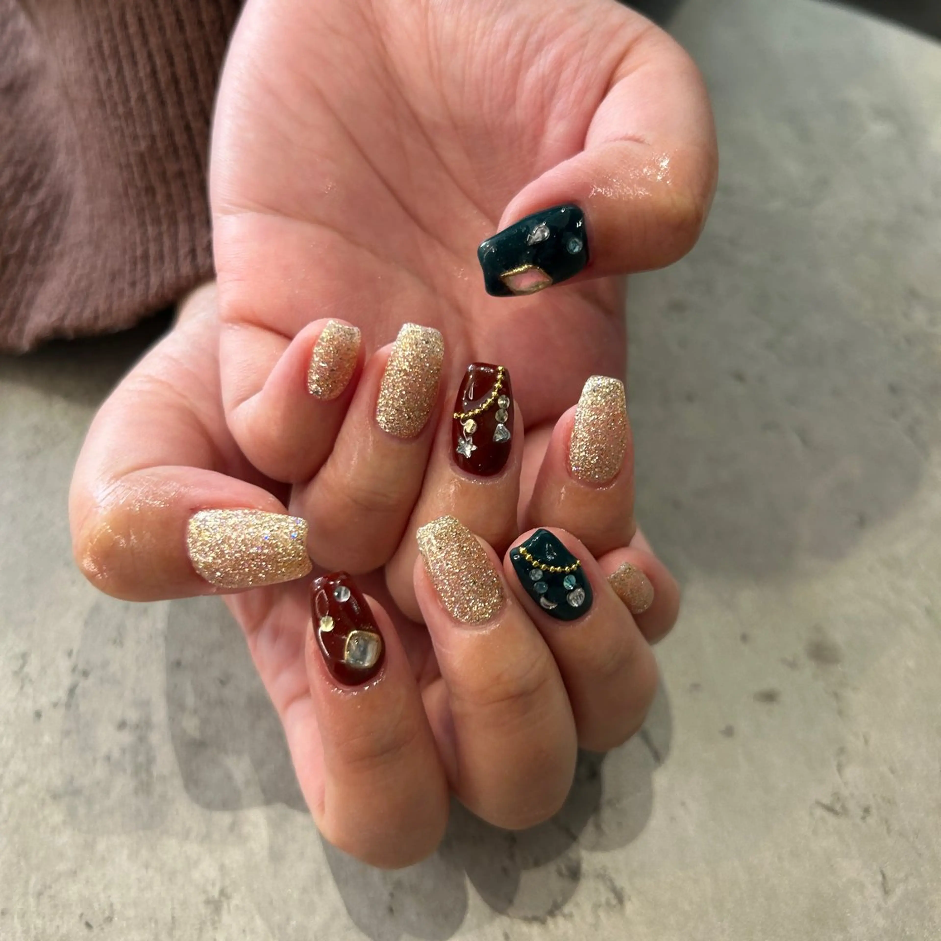 ネイル 冬ネイル クリスマス ハンドネイル sayaka 🩰のネイルデザイン