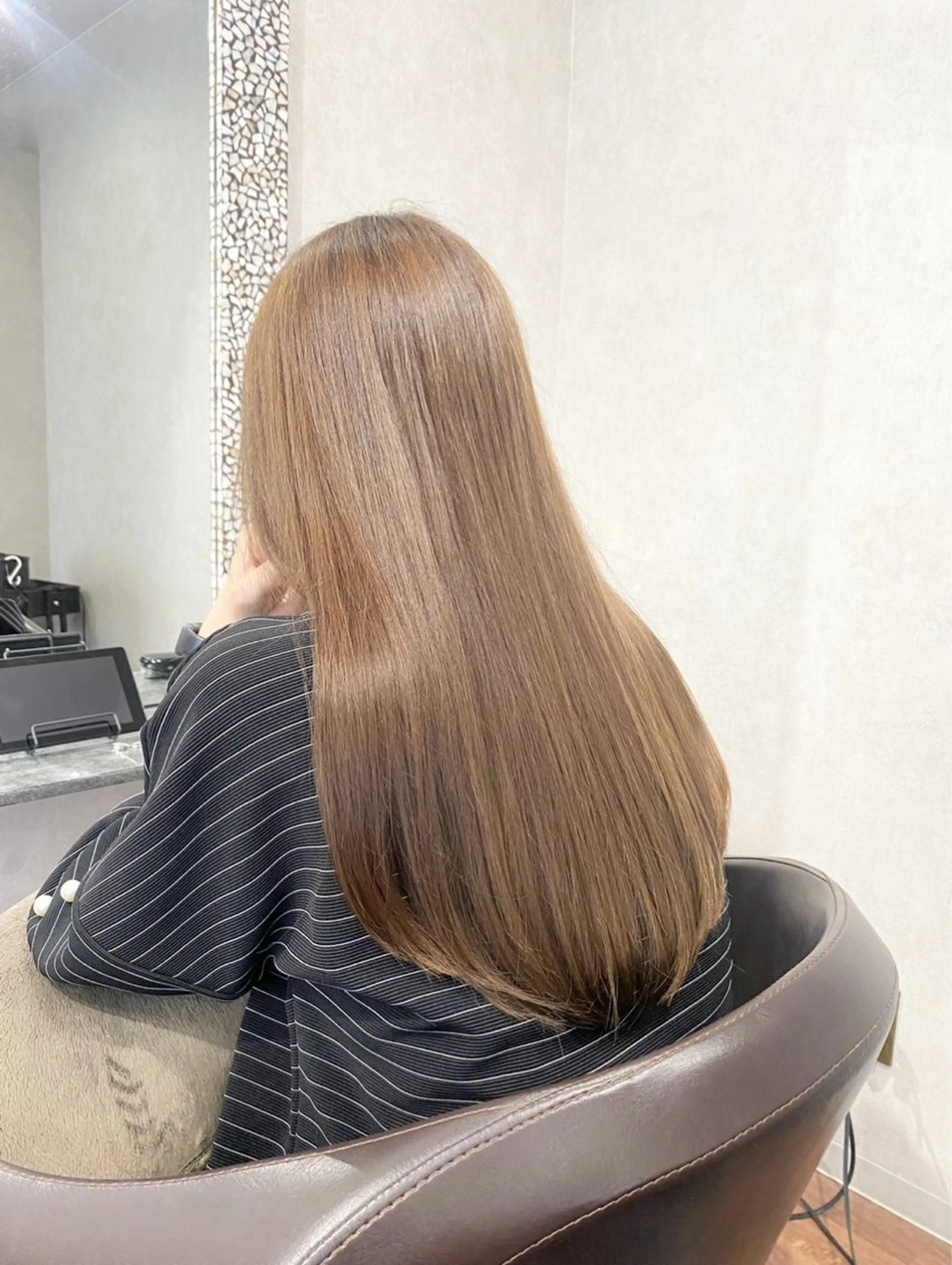 ロング カット ヘアカラー トリートメント _White所属・ＳＨＩ ＺＵのヘアスタイル