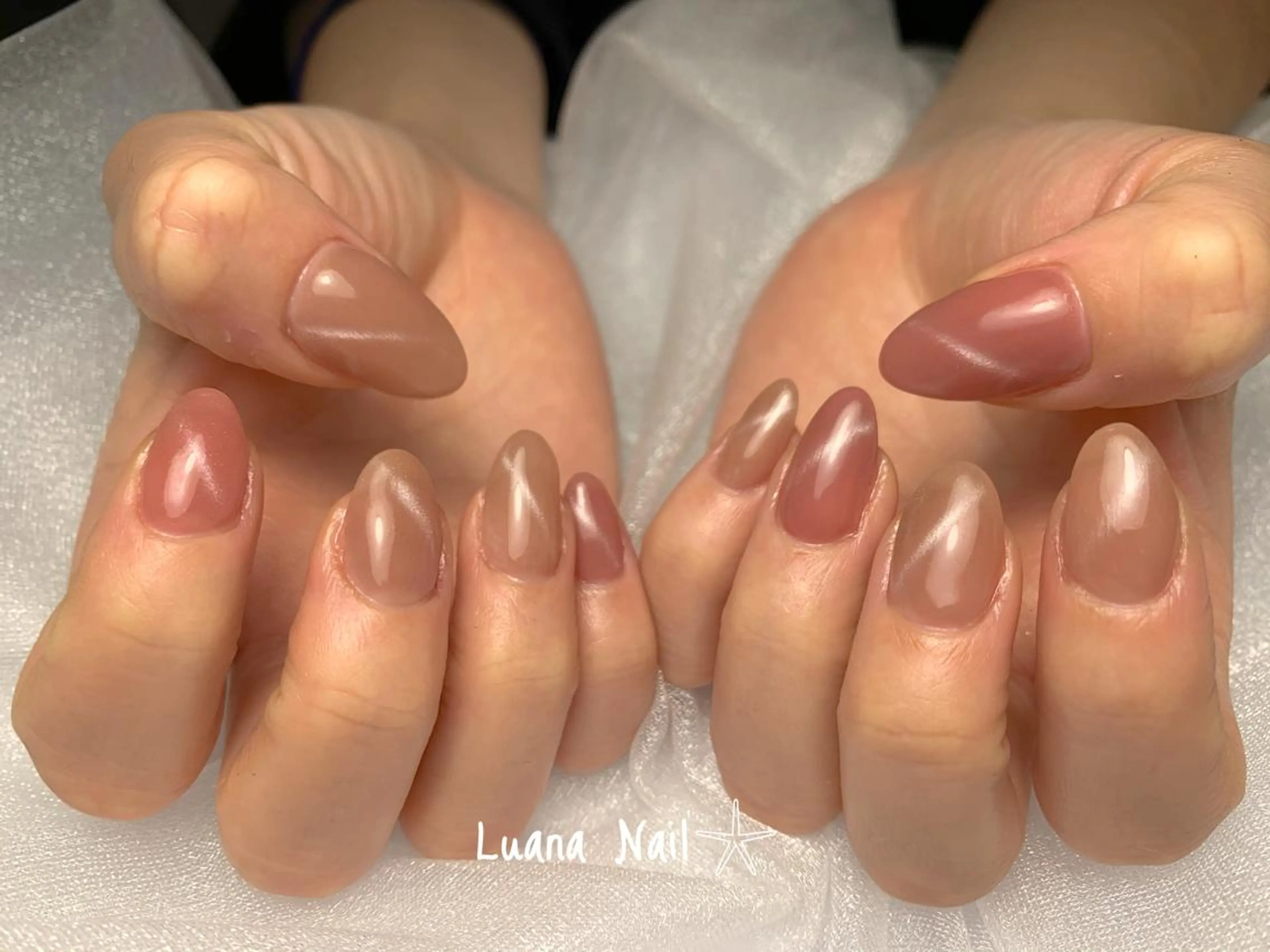 ネイル ジェルネイル マグネットネイル ハンドネイル BeauJu by Luana Nail所属・BeauJu by Luana Nailのネイルデザイン