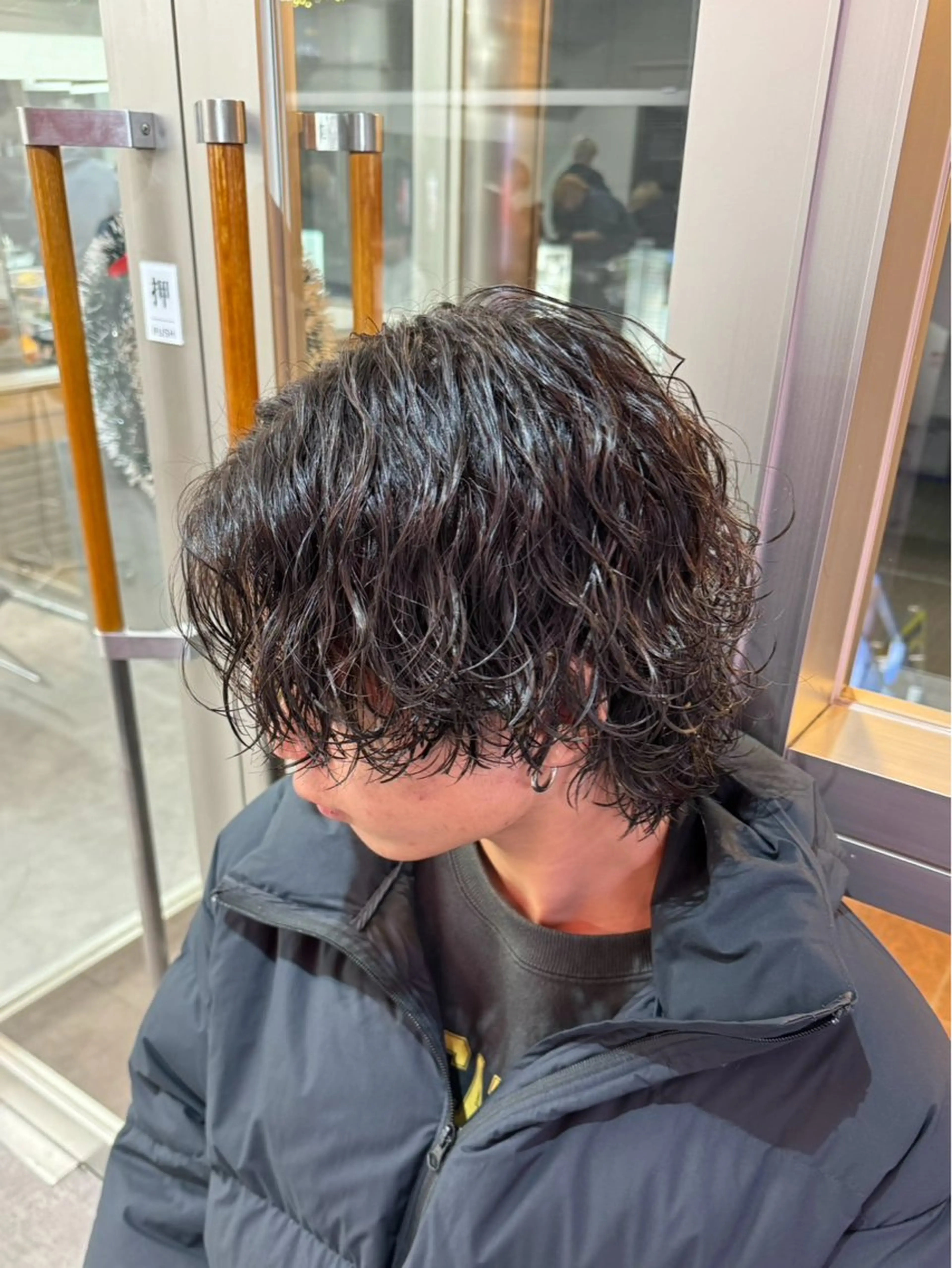 パーマ メンズ 波巻きパーマ メンズウルフカット ウルフカット メンズパーマ特化 園田　楓莉のヘアスタイル