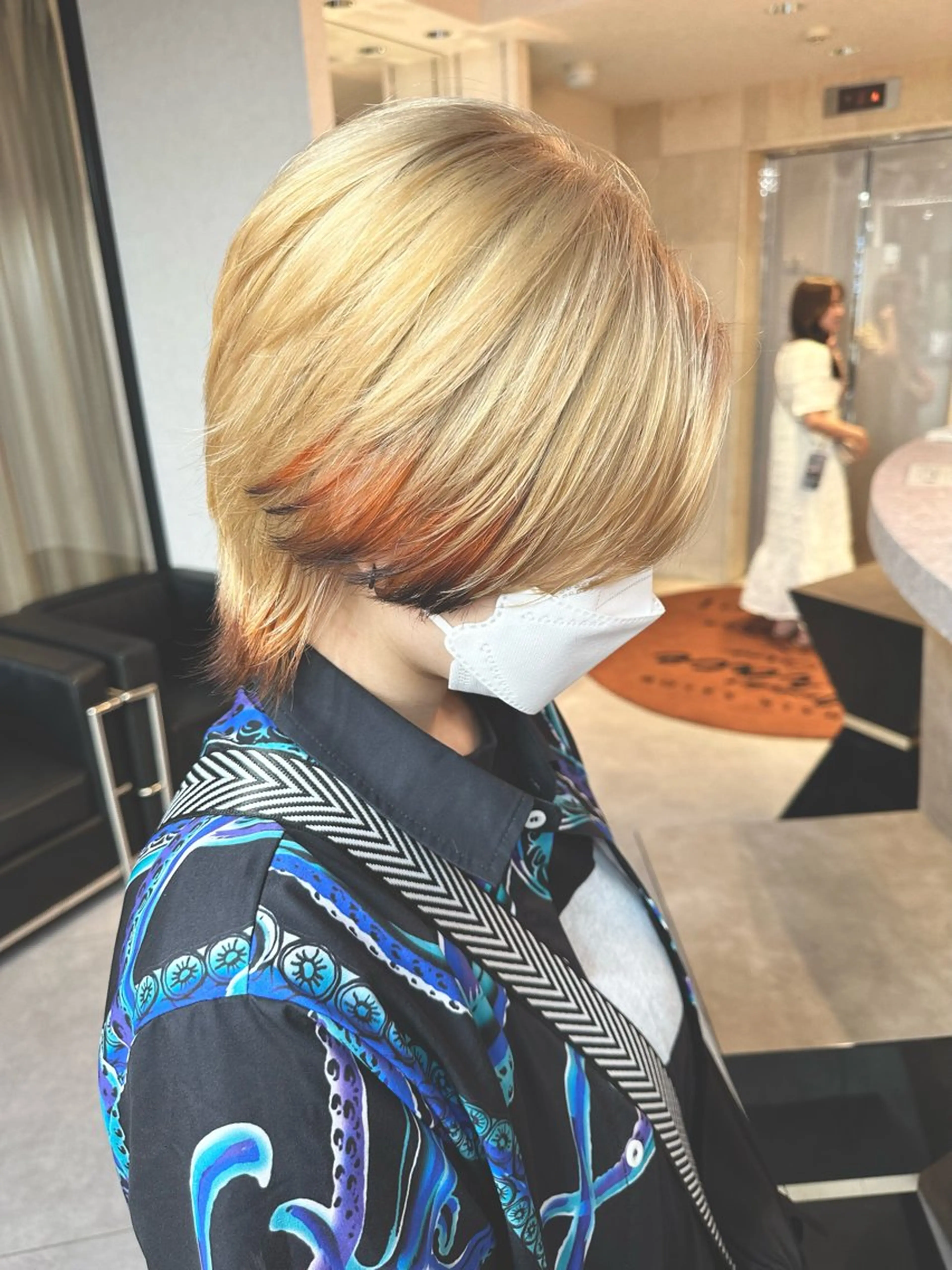 ミディアム カラー ヘアアレンジ メンズ ウルフとハイトーン みっちー✂️のヘアスタイル