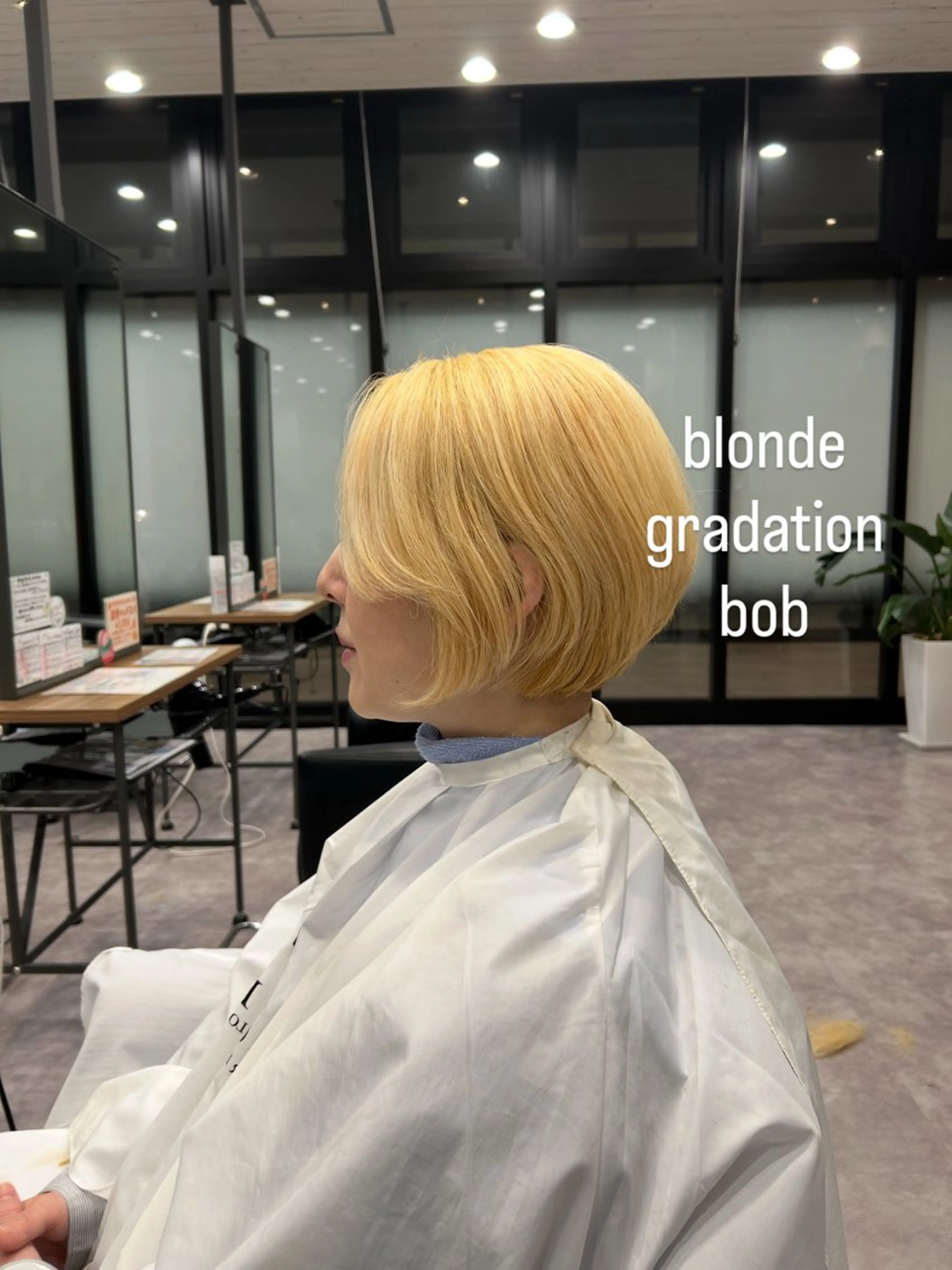 ショート カラー くご井 大介のヘアスタイル