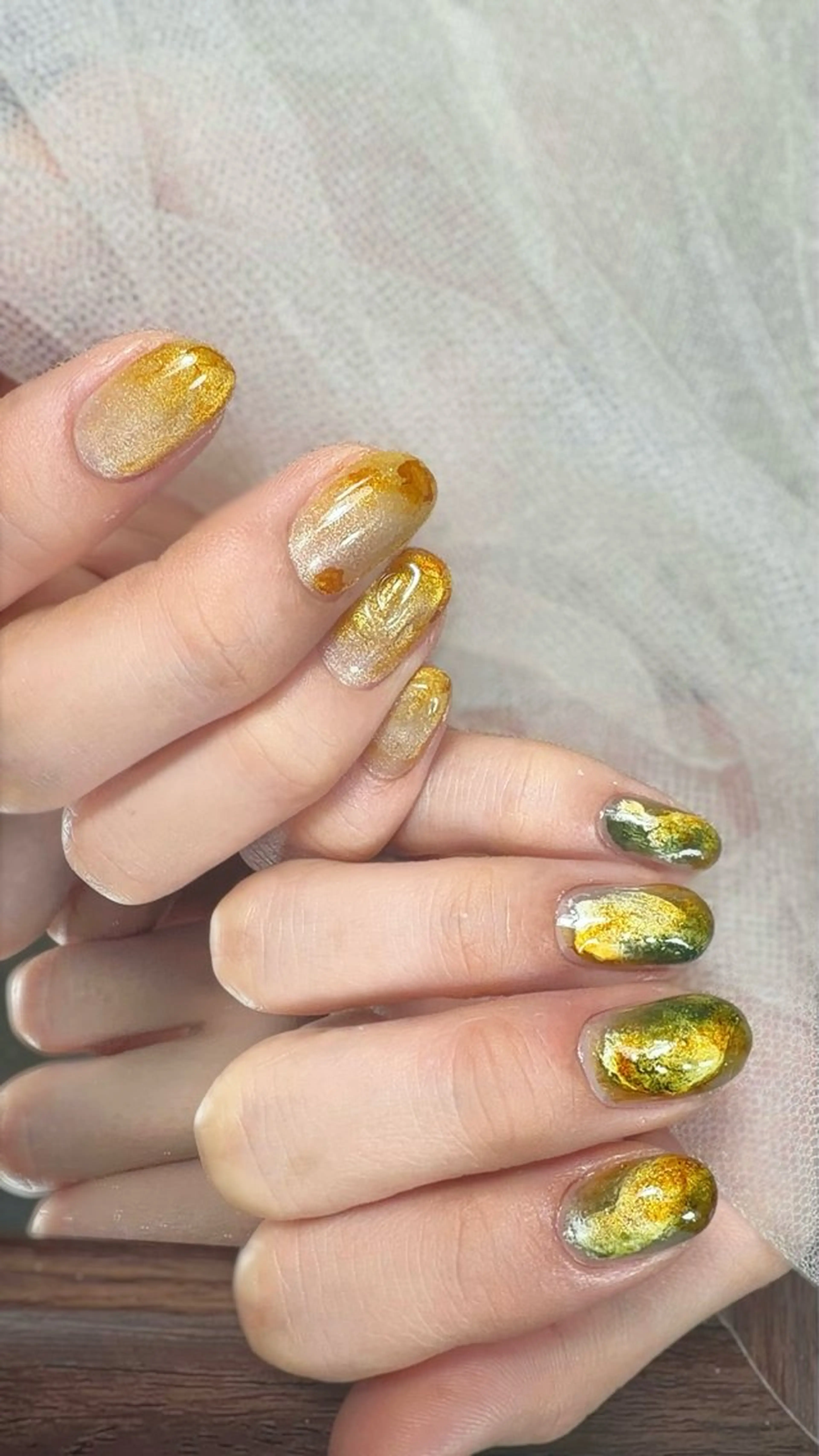 ネイル ハンドネイル YUMI ニュアンスnailsのネイルデザイン