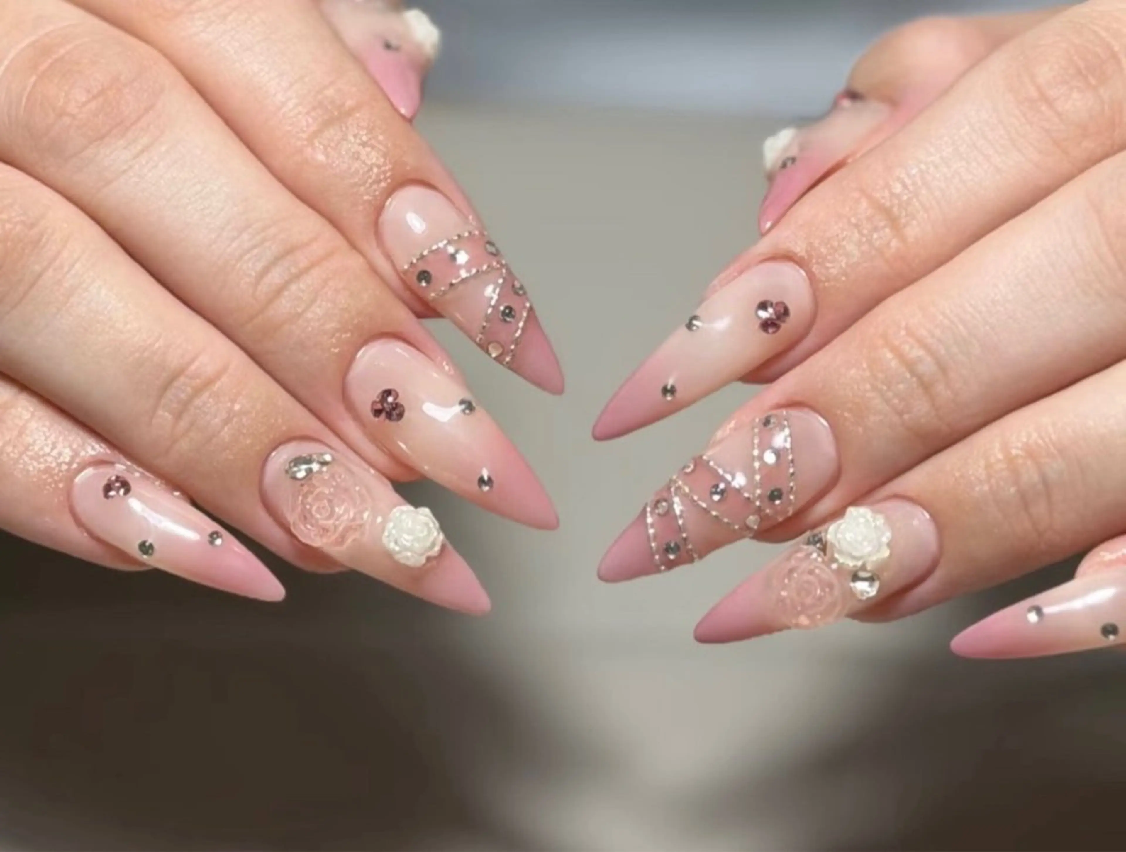 ネイル ハンドネイル venus nail所属・venus nail チップ長さ出し専門店のネイルデザイン