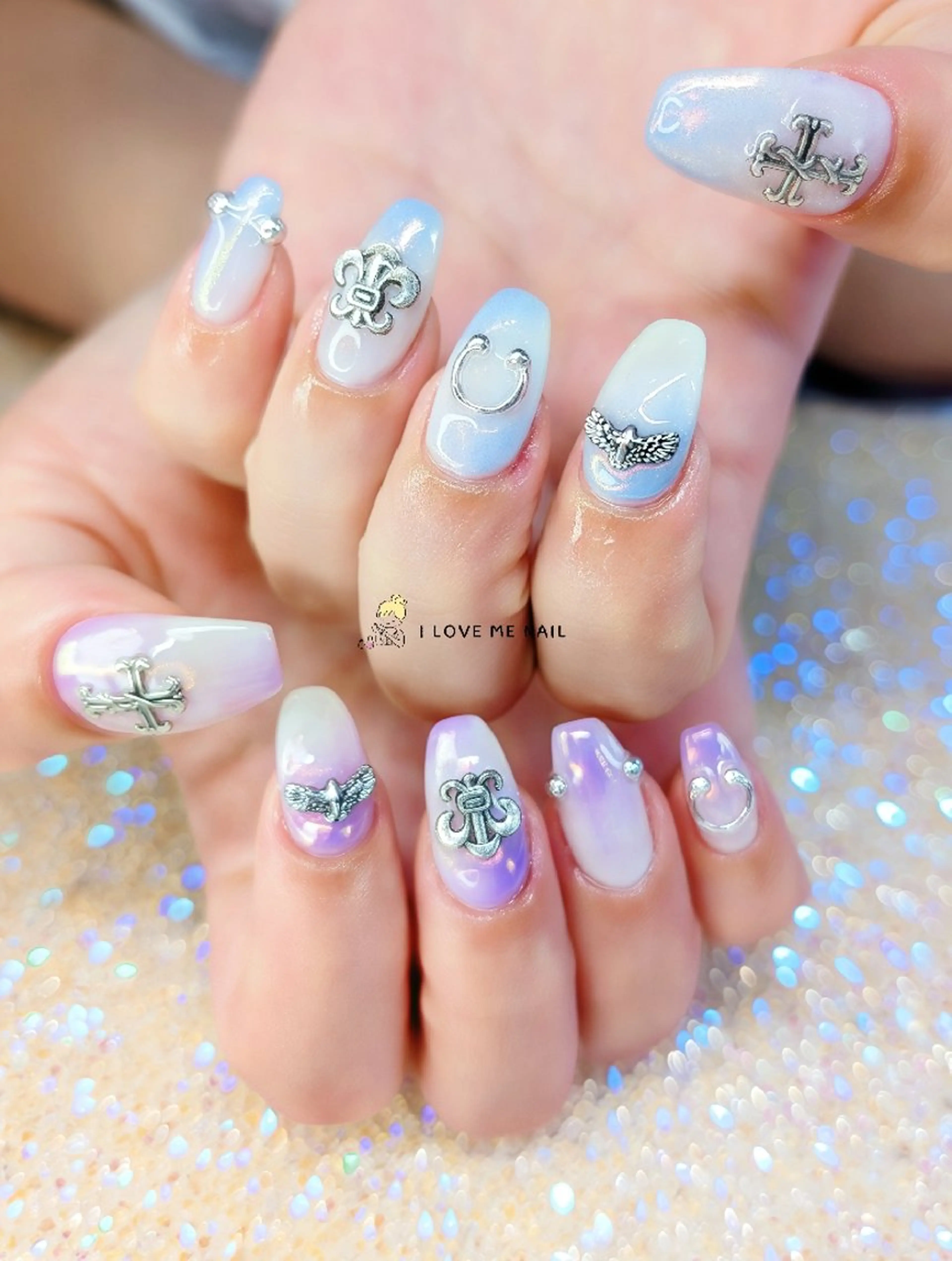 ネイル 長さ出し ハート 韓国ネイル マグネットネイル ニュアンスネイル ハンドネイル I LOVE ME  NAIL.｡.:*♡のネイルデザイン