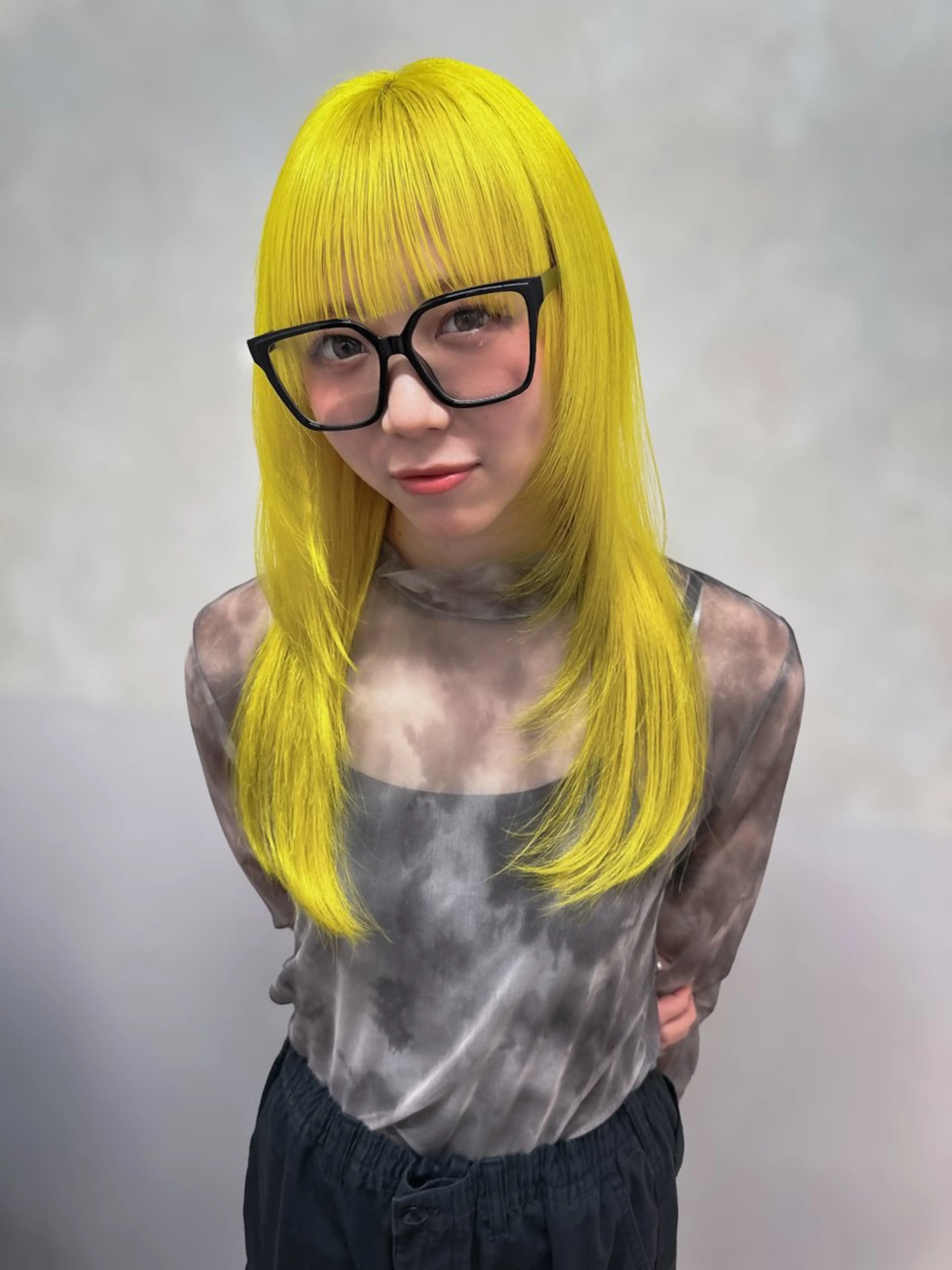 ロング カラー ハイトーン/ 縮毛矯正のヘアスタイル