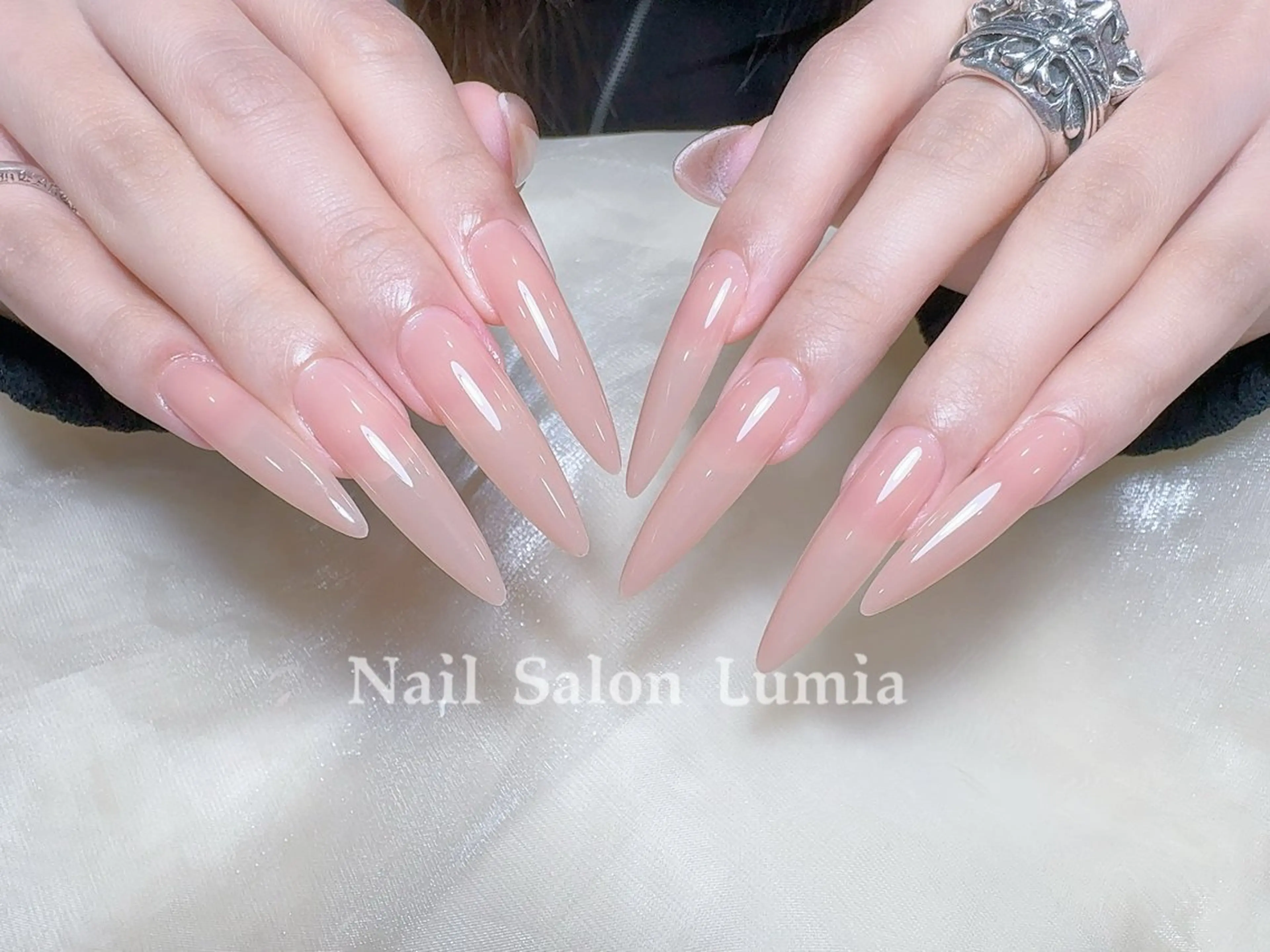 ネイル ハンドネイル ネイルサロン ルミア Lumia 店長のネイルデザイン