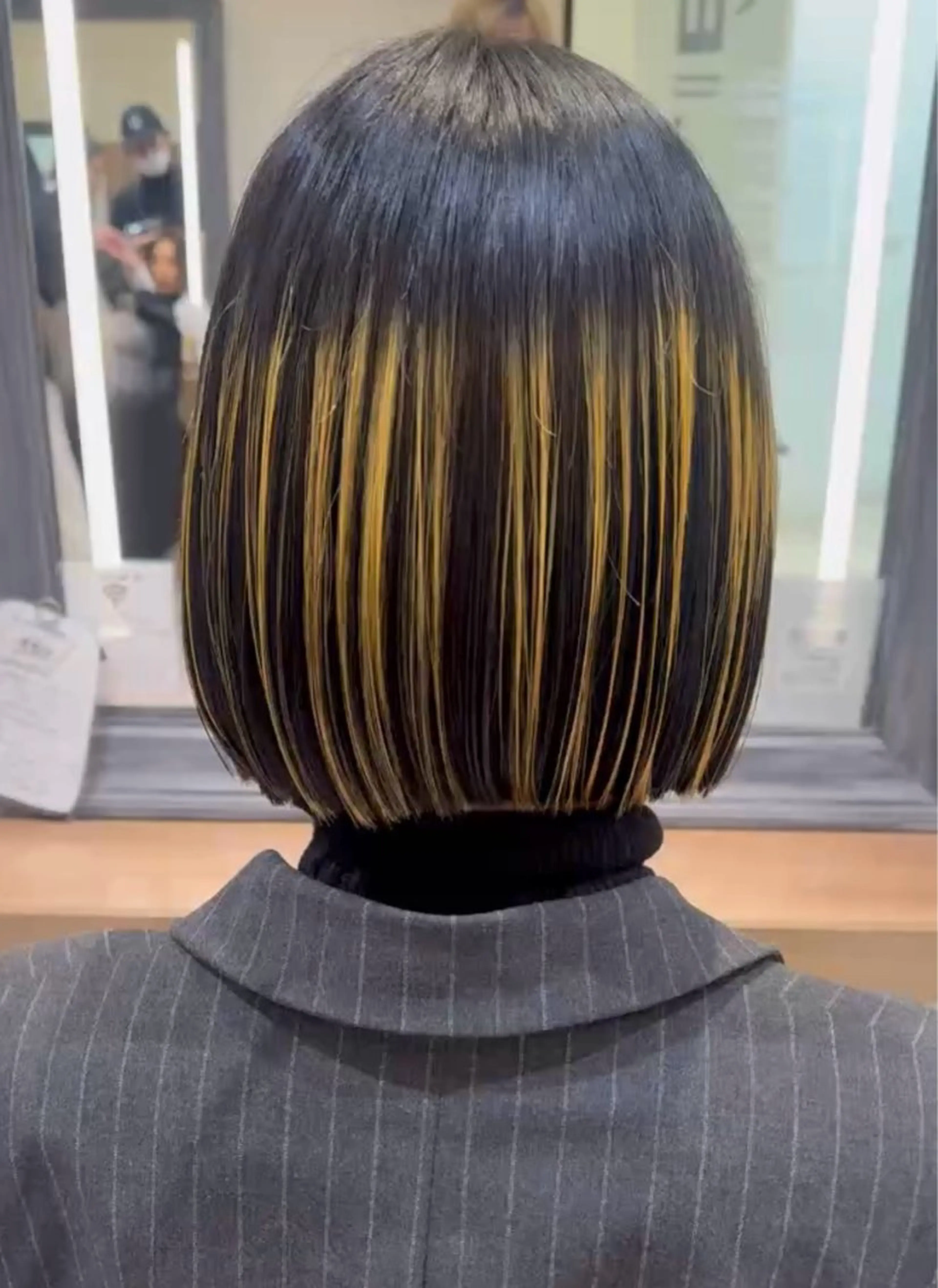 ミディアム カラー パーマ×レイヤー| カラー カホ🪩🤍のヘアスタイル