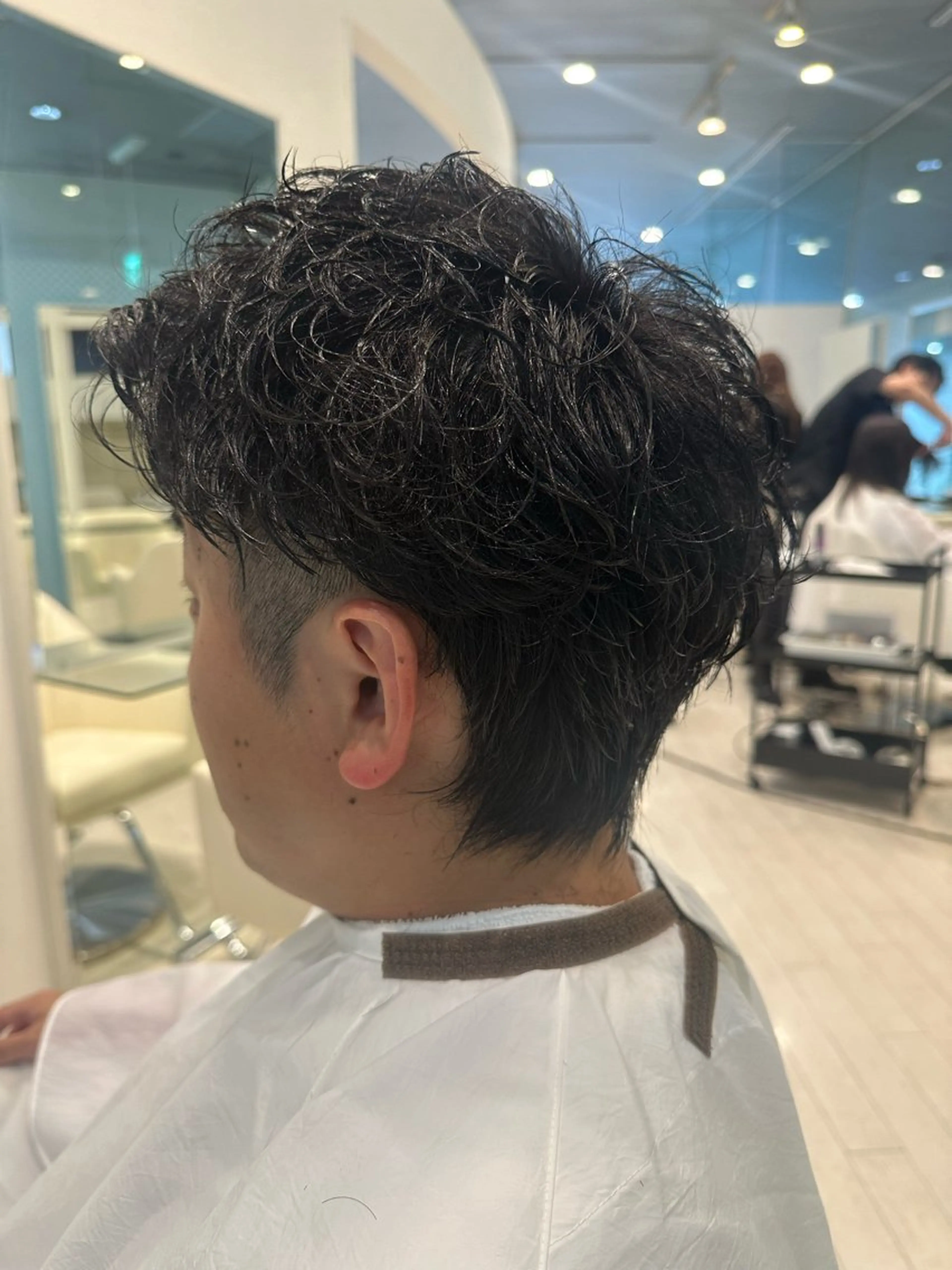 パーマ メンズ メンズパーマ メンズウルフカット ウルフカット メンズカット 井上　凜太郎のヘアスタイル