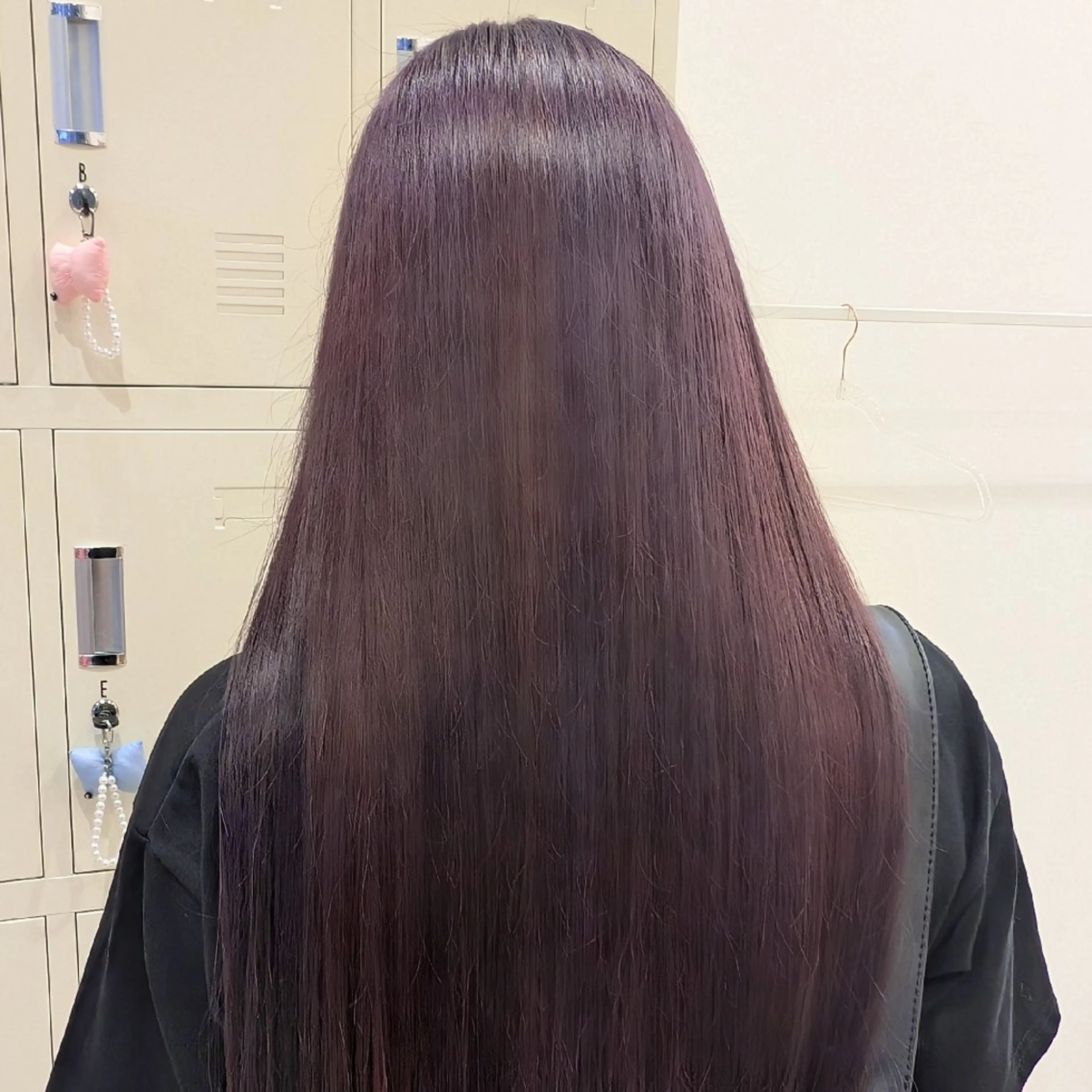 ロング カラー ブリーチ ラベンダーカラー ラベンダーピンク ピンクカラー 彩桜/艶カラー/小顔 に見せるカット✂のヘアスタイル