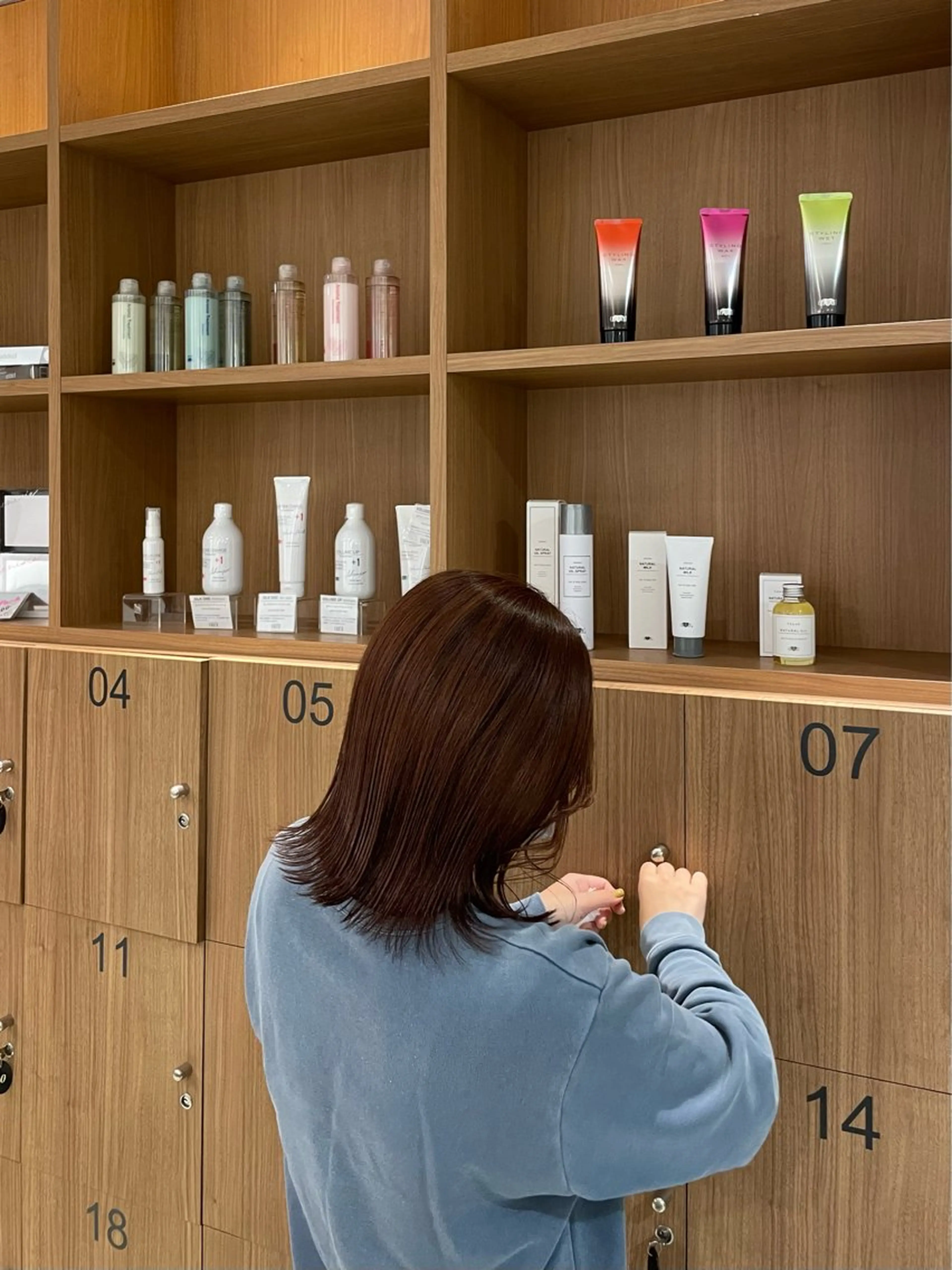 ミディアム カラー レッドカラー 平井 真由のヘアスタイル