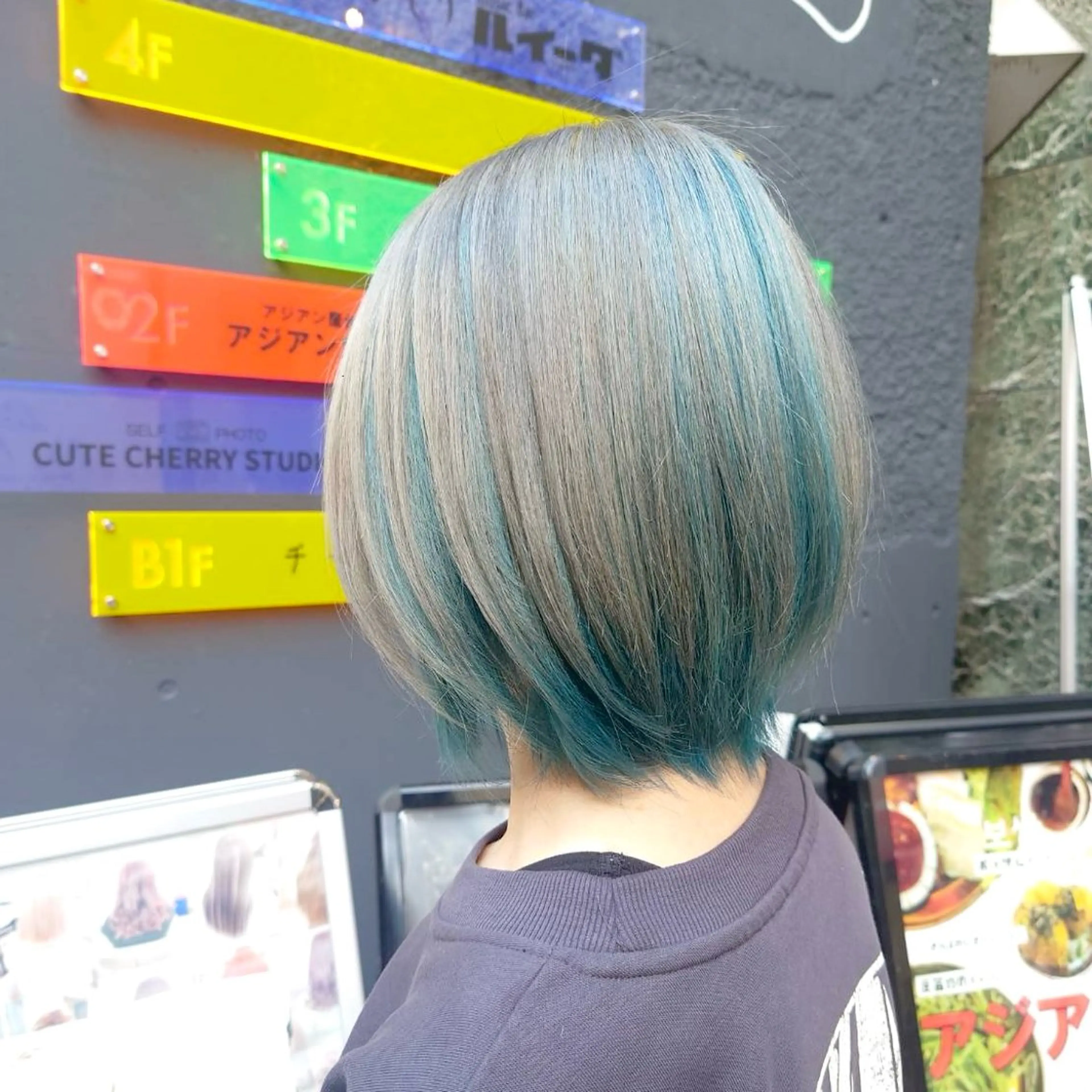 ショート カラー ブリーチ ダブルカラー GLOSS♡ ヤマガミコウジのヘアスタイル