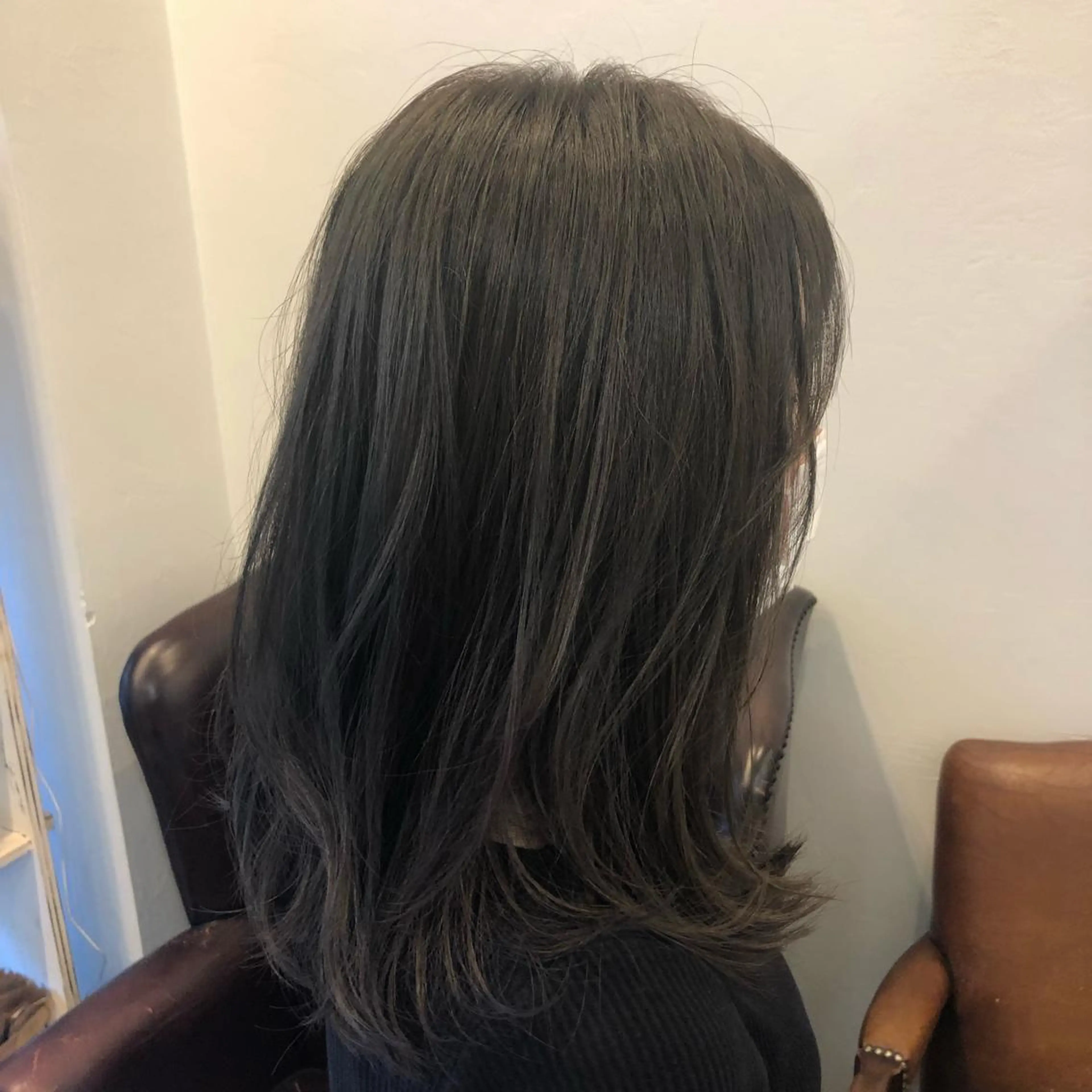 セミロング カラー 畠山 渚のヘアスタイル