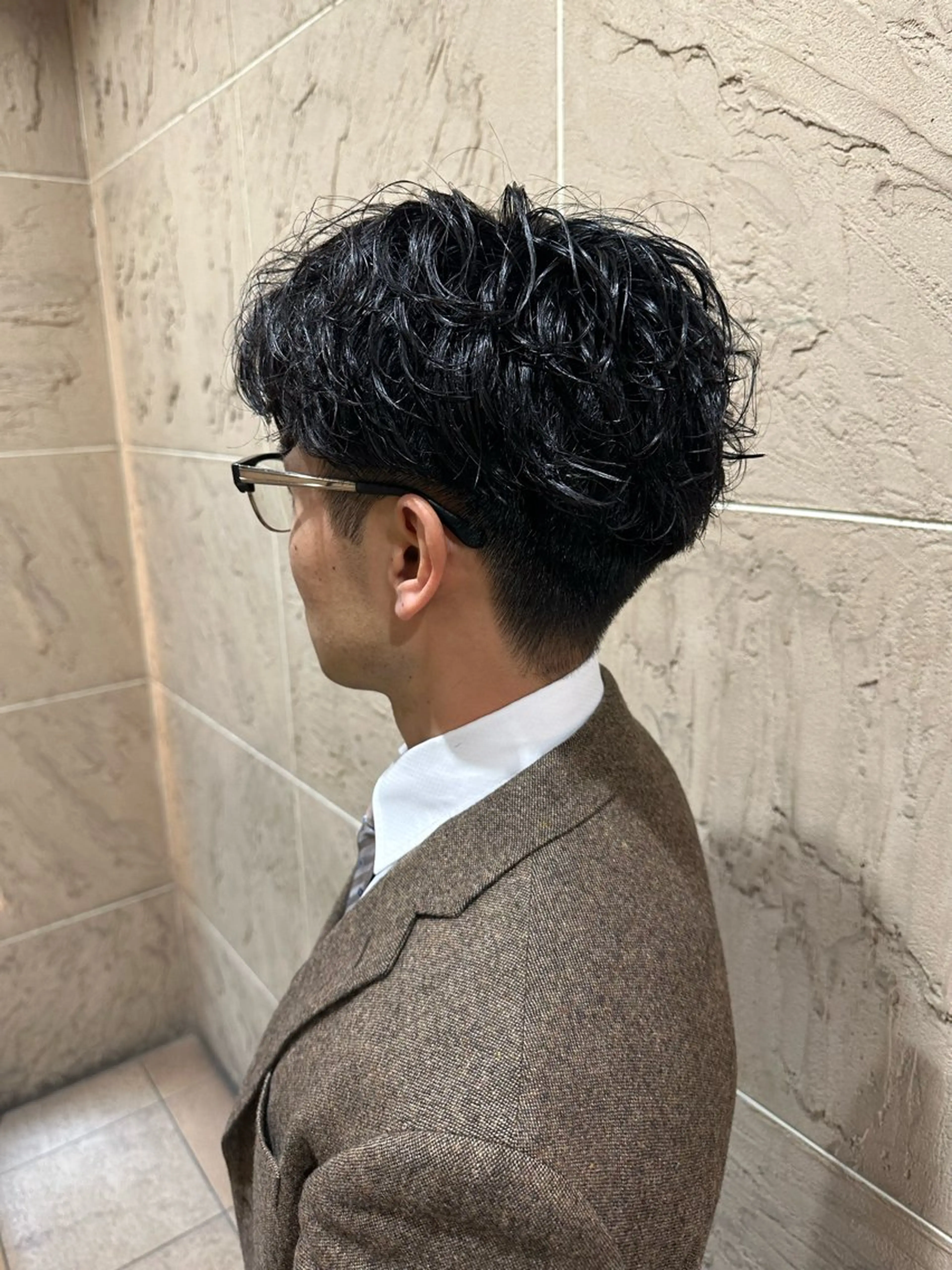 ショート パーマ メンズ 溜 一太のヘアスタイル