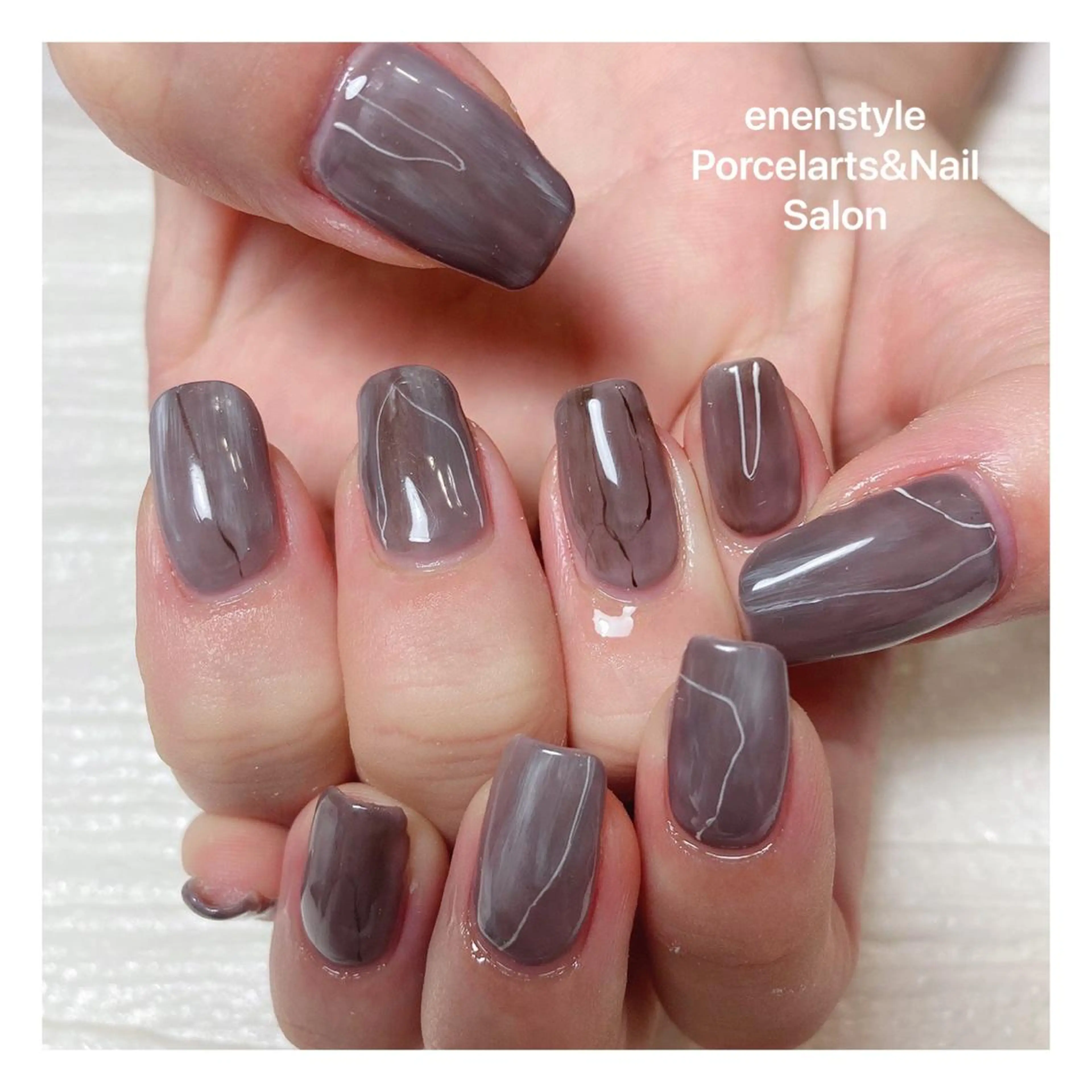 ミディアム ネイル ハンドネイル 👑enen style👑のネイルデザイン