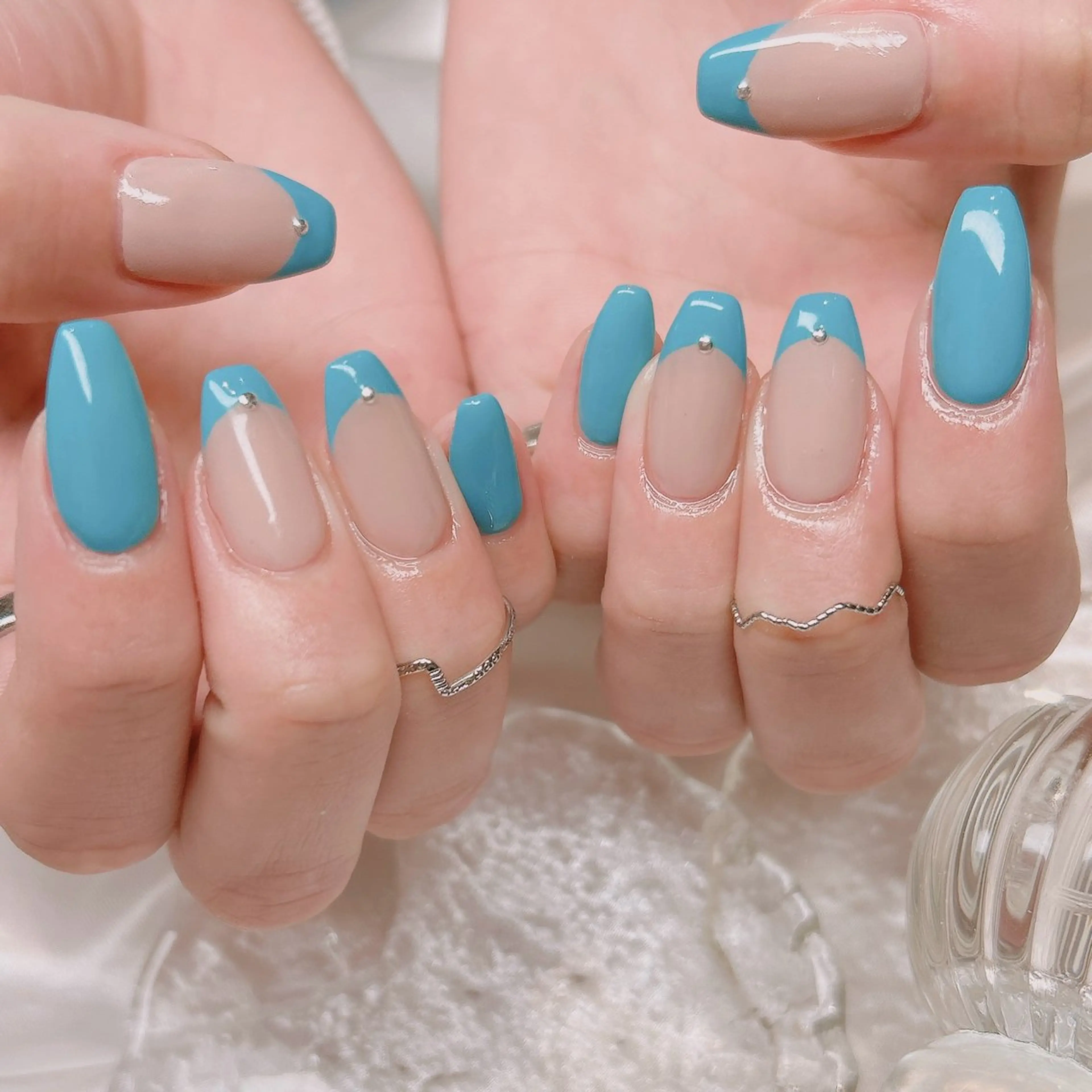 ネイル フレンチネイル ハンドネイル junna のぞいてねのネイルデザイン