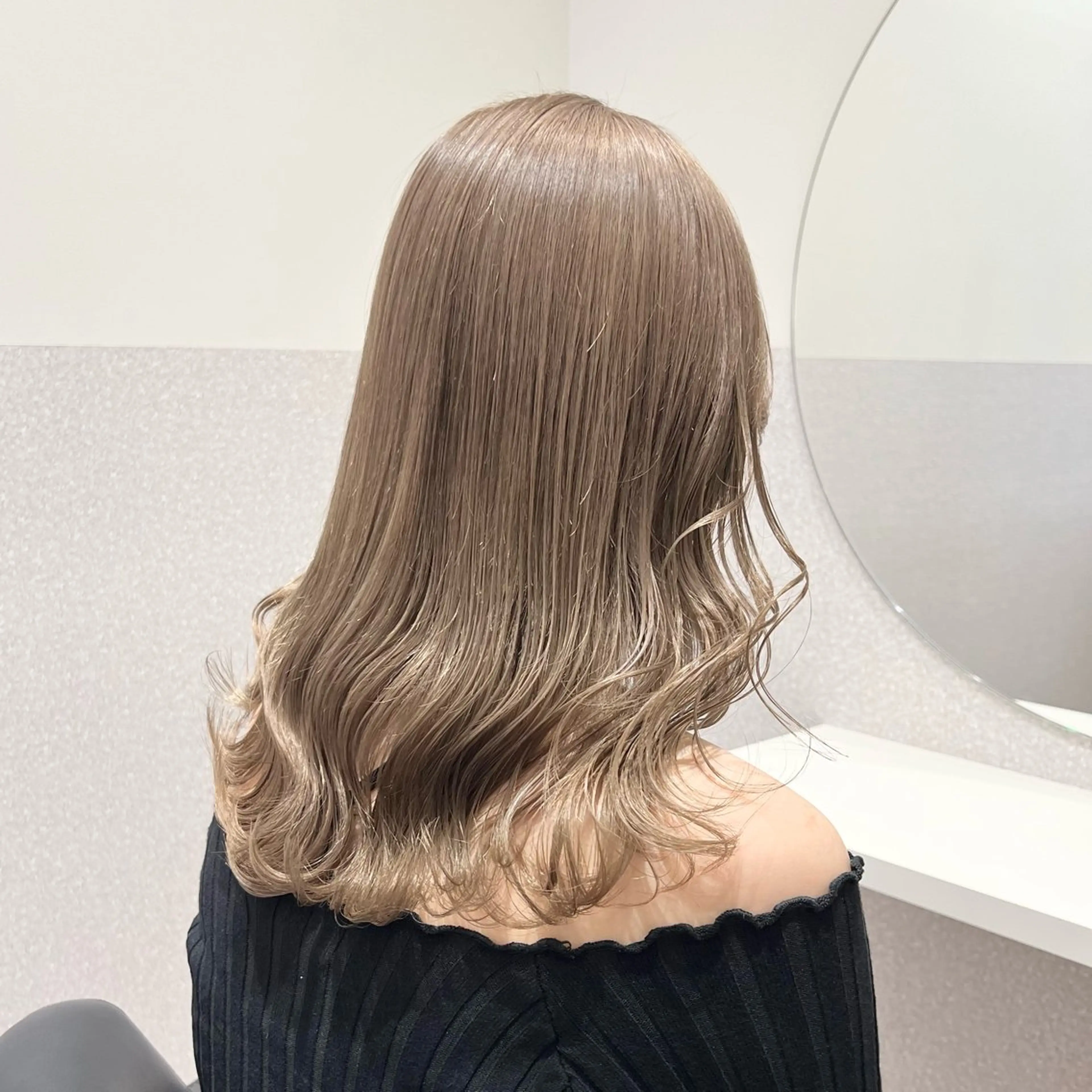 セミロング カラー ヘアカラー トリートメント 💖暖色・ハイトーン 🐈みおり💖のヘアスタイル