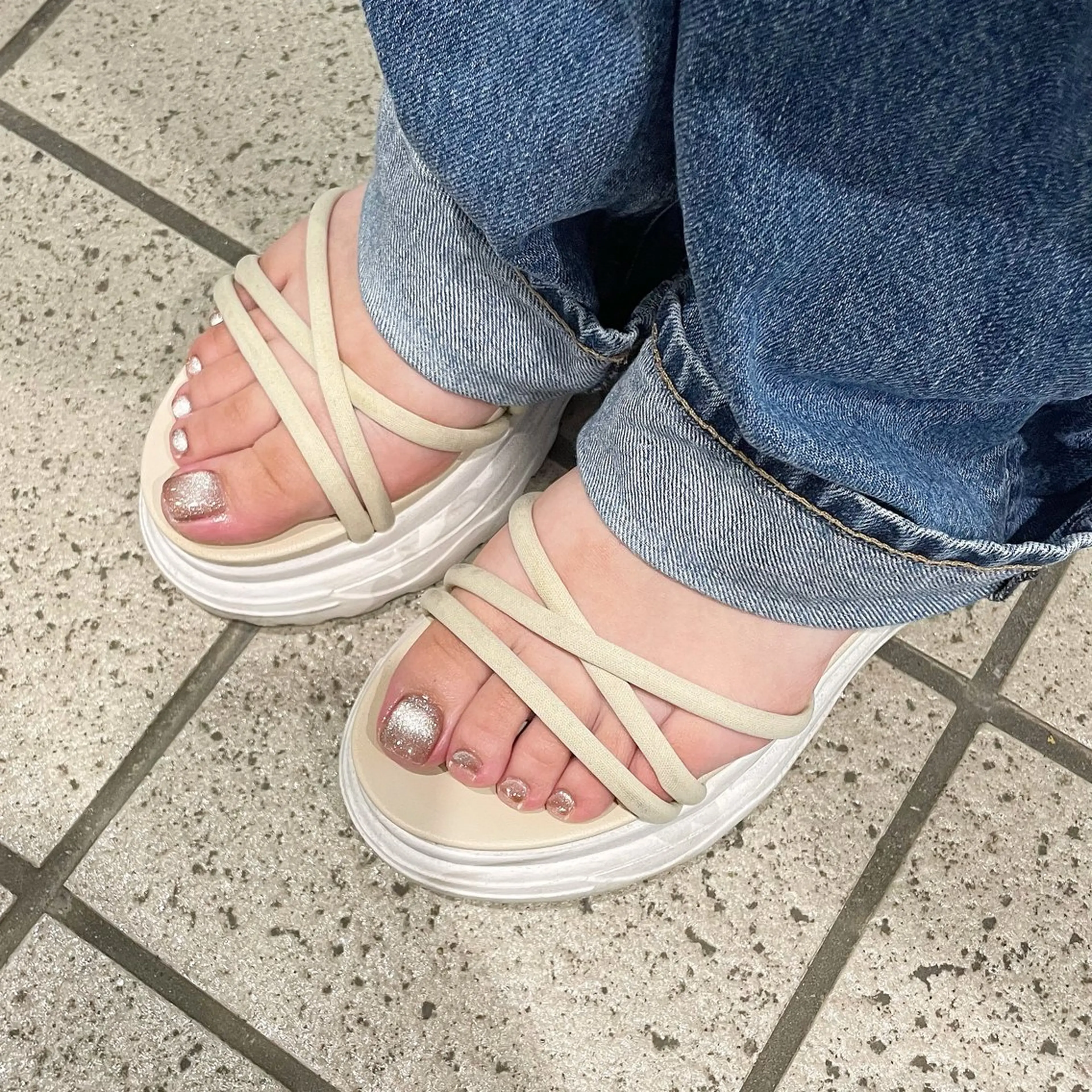 【オフ有り】💅🏻フットネイル&フットバス付き角質ケア(トリートメント付き✨)🦶🏻¥8830​〜​の写真