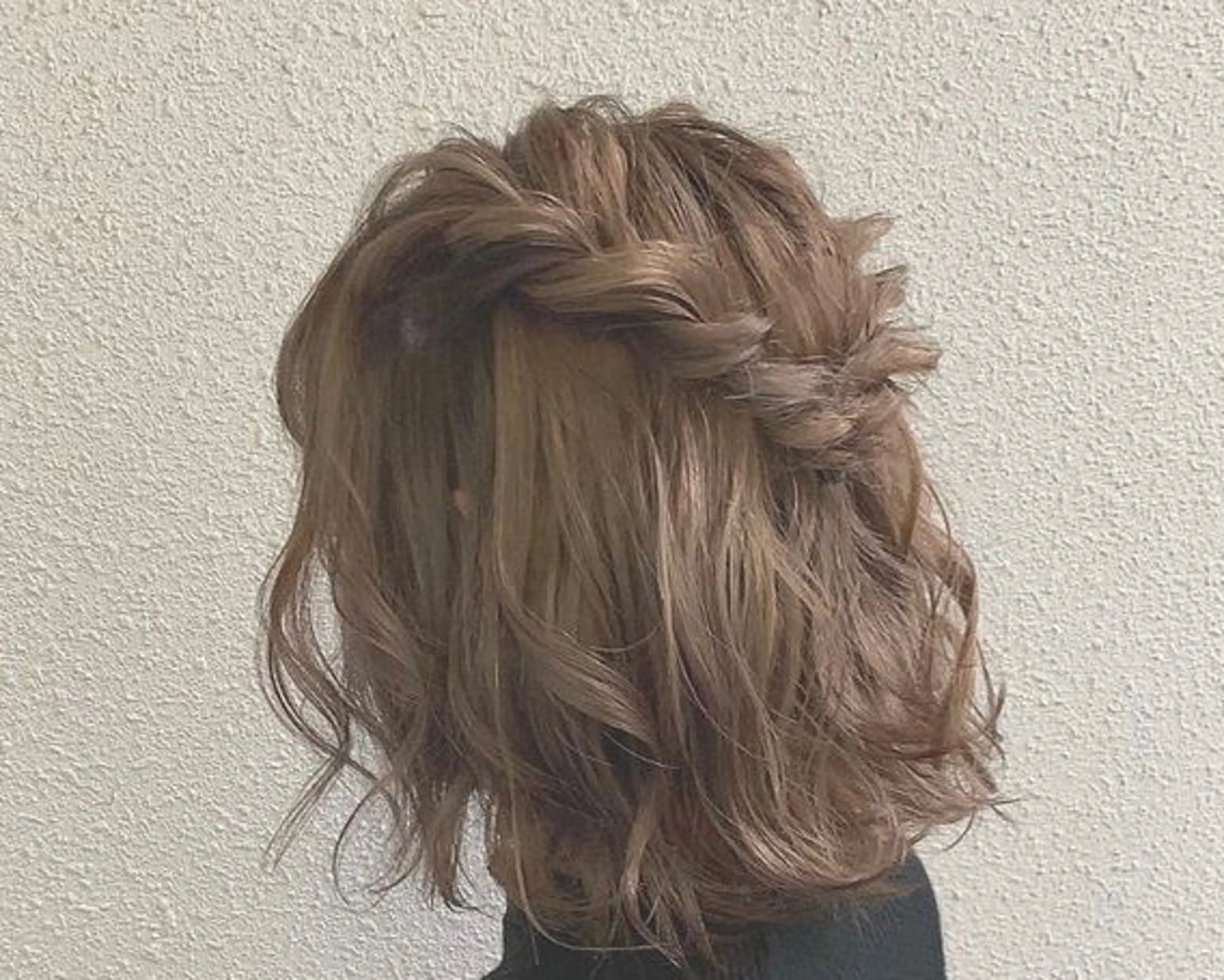 ミディアム カラー ヘアアレンジ 伊藤  穂南のヘアスタイル