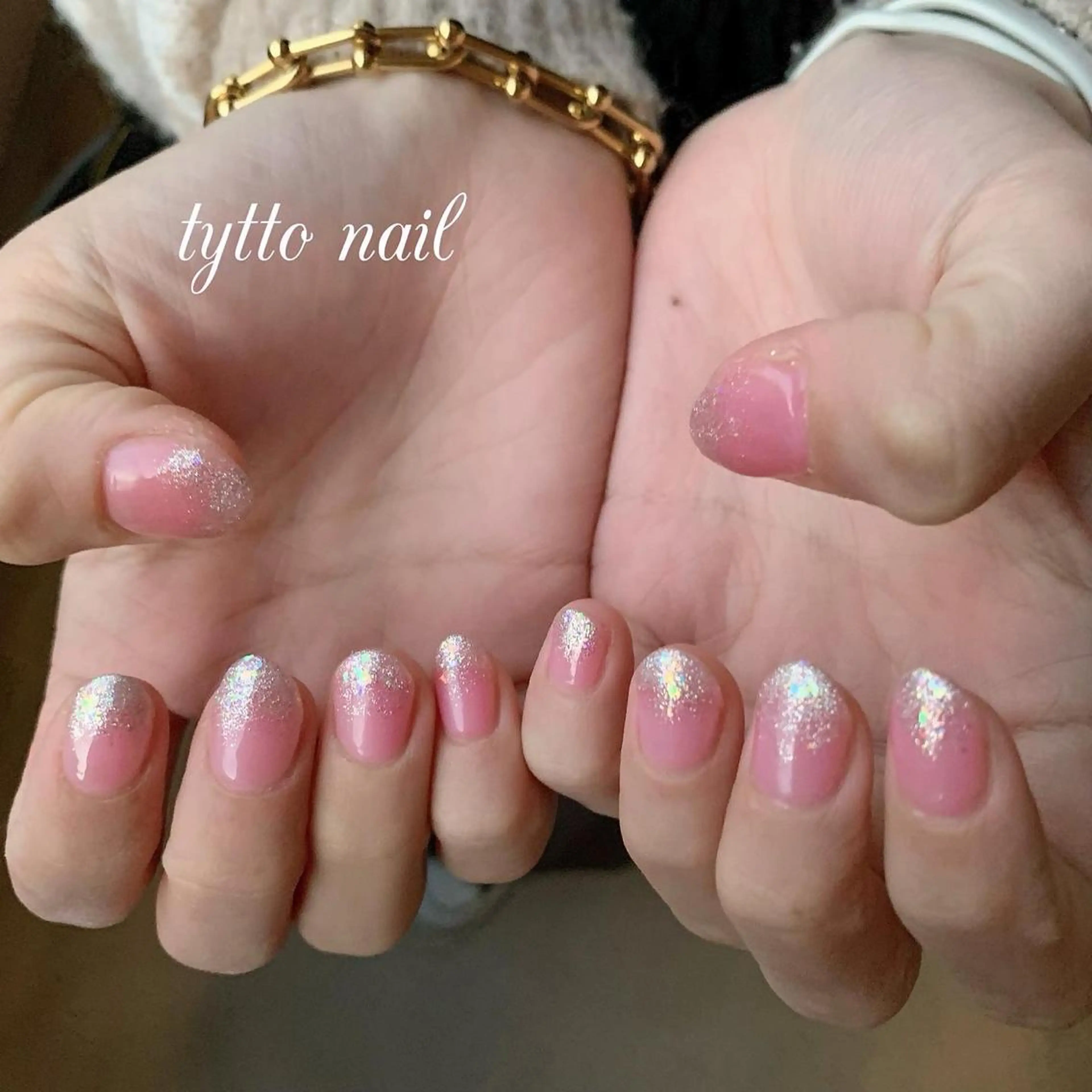 ネイル グラデーション キラキラネイル ラメ(グリッター) ラメグラデーション オフィスネイル tytto nail ❤︎‪‪eri‪‪のネイルデザイン