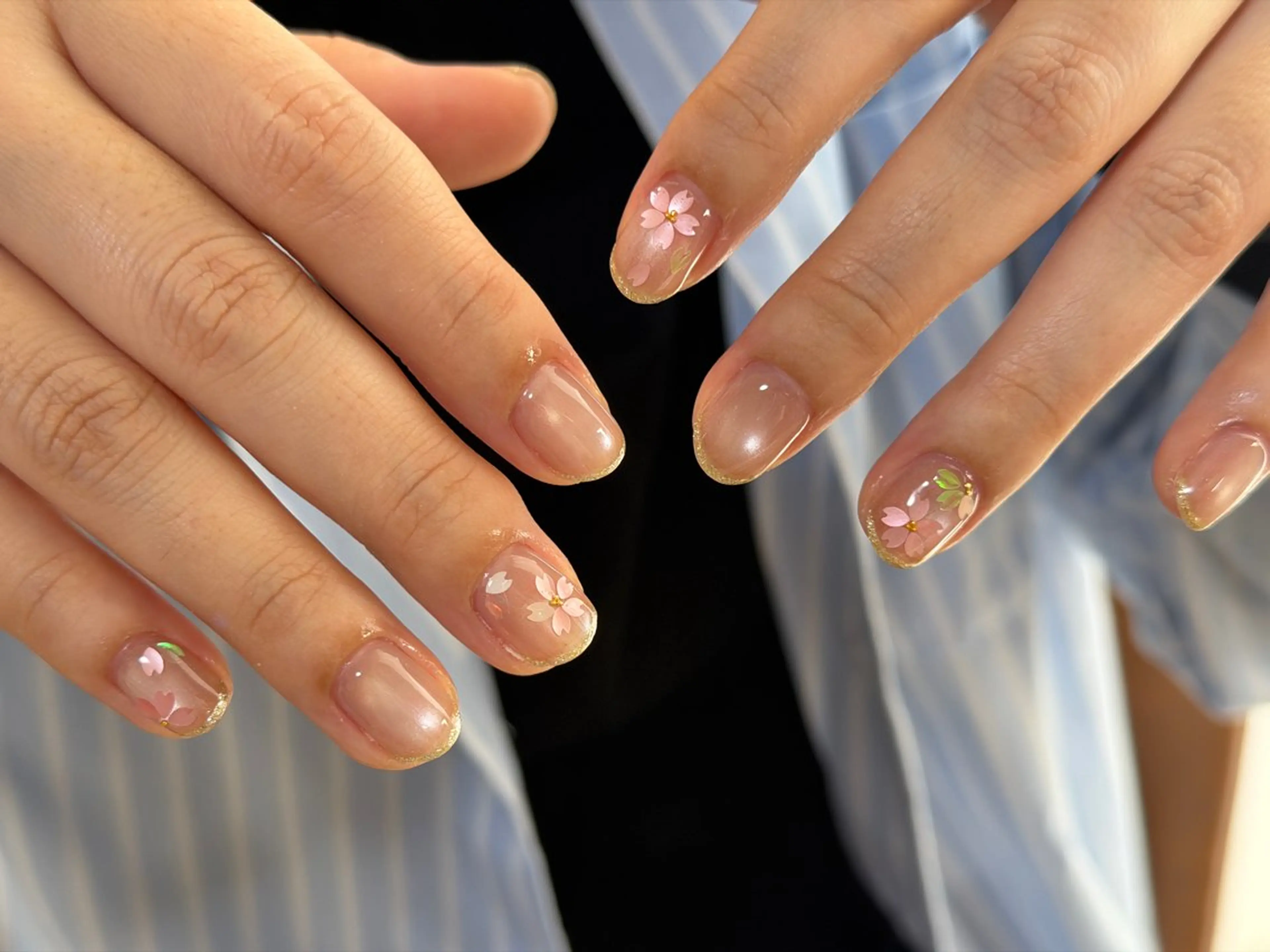 ネイル アートネイル フレンチネイル マグネットネイル ハンドネイル 徳山 里美のネイルデザイン