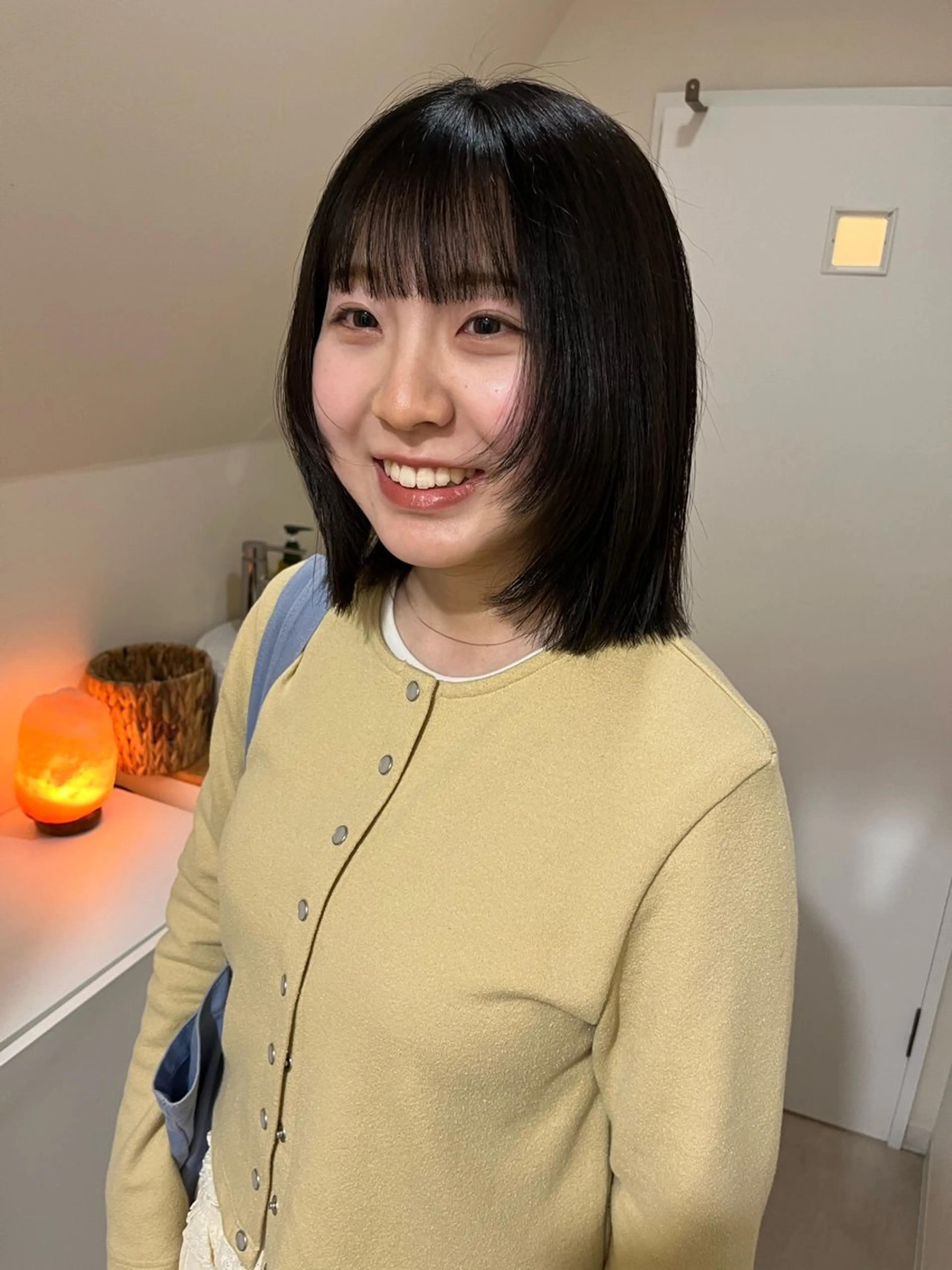 ミディアム カラー 顔周りカット GO TODAY シェアサロン 表参道Flos店所属・nishi fuyumiのヘアスタイル