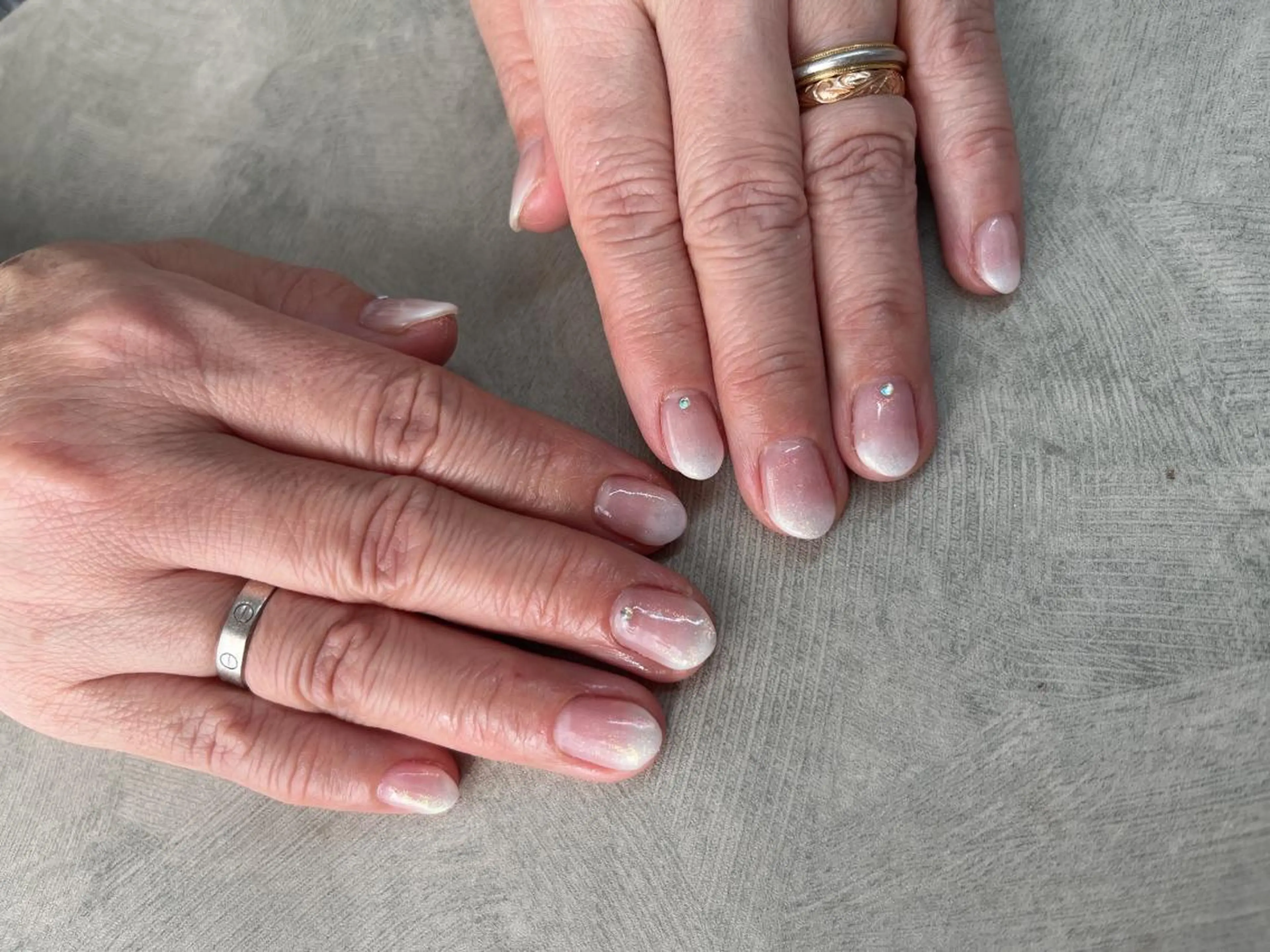 ネイル グラデーション ハンドネイル MIKA ♡のネイルデザイン