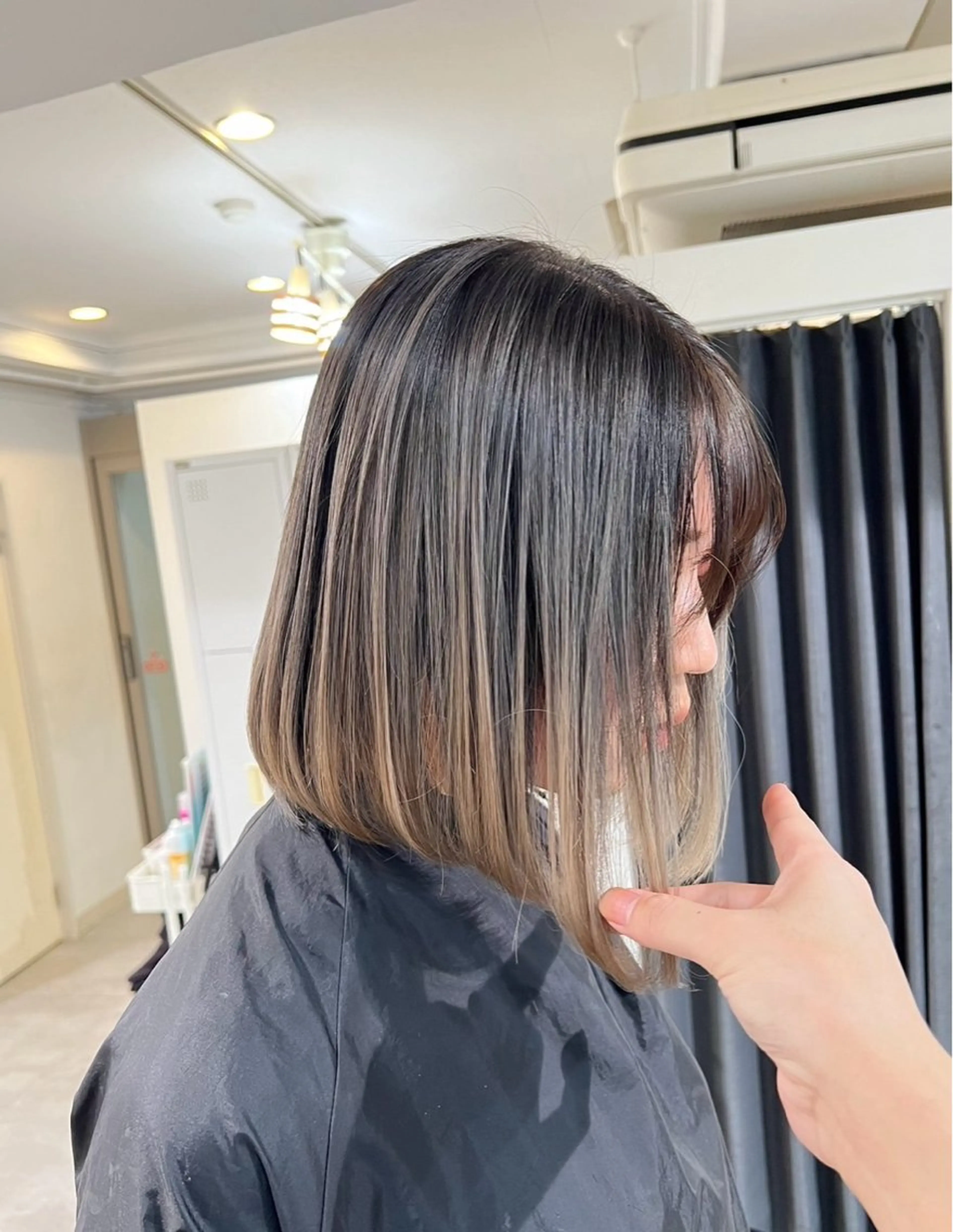 ショート カラー バレイヤージュ ベージュカラー レイヤーカット ヘアカラー トリートメント ROBIN所属・指名数No.1 /NAOYAのヘアスタイル