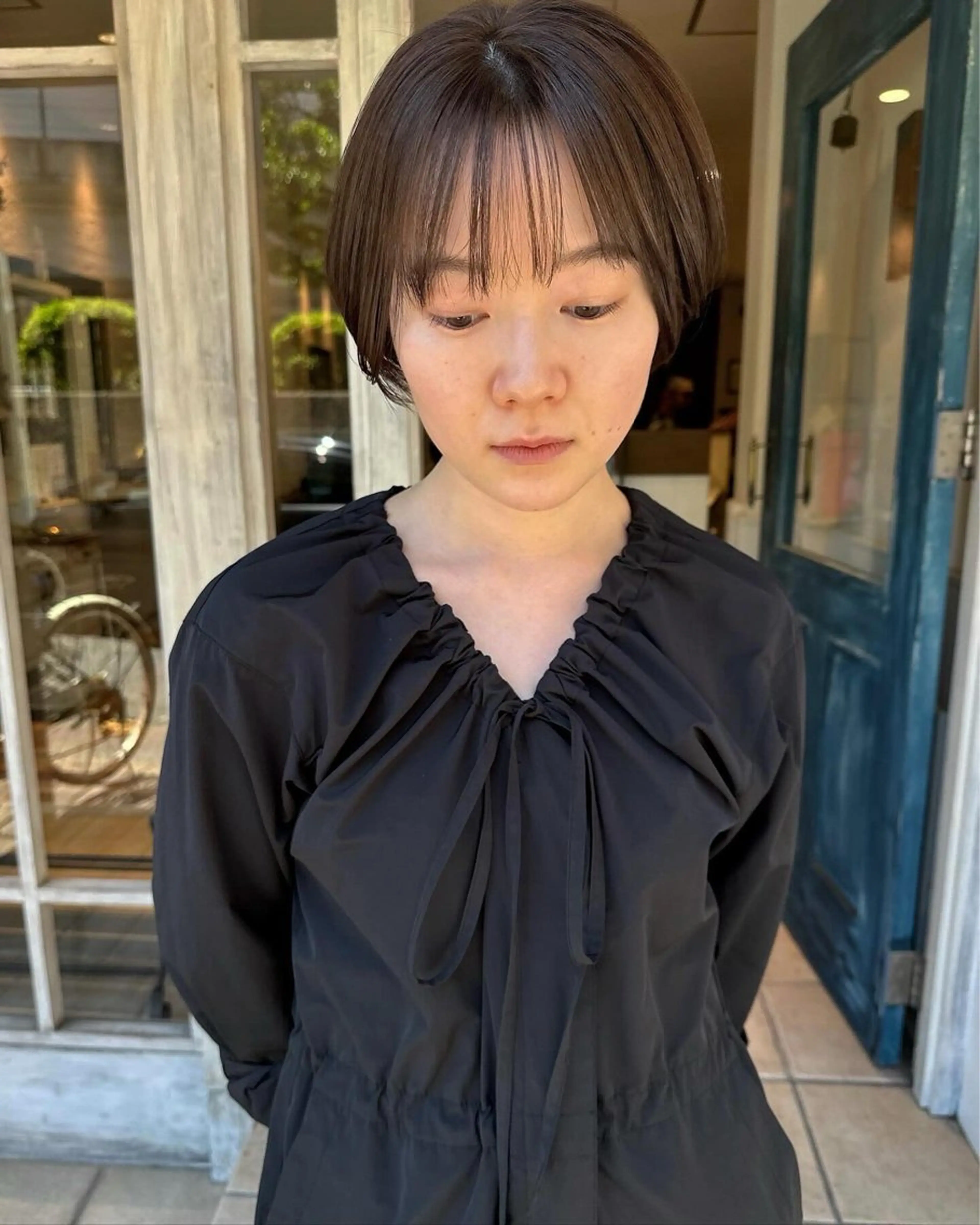 ショート カラー ベージュカラー 黒髪 ブリーチ ブリーチなしカラー Manaka🟤 今泉　Musiiikのヘアスタイル