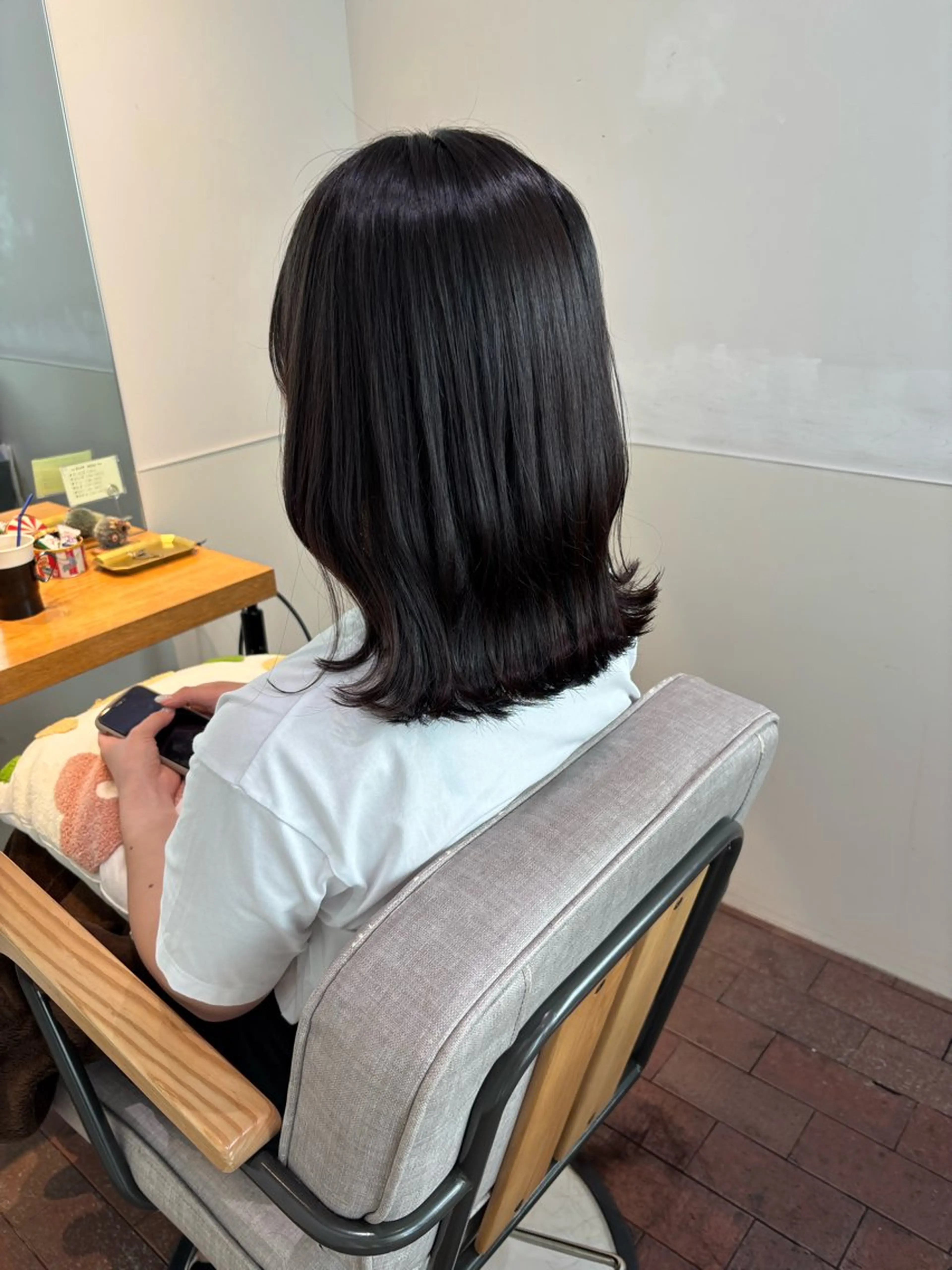 ミディアム カラー ボブ gotoday　shaire　saron所属・miu. ボブ/透け感カラーのヘアスタイル