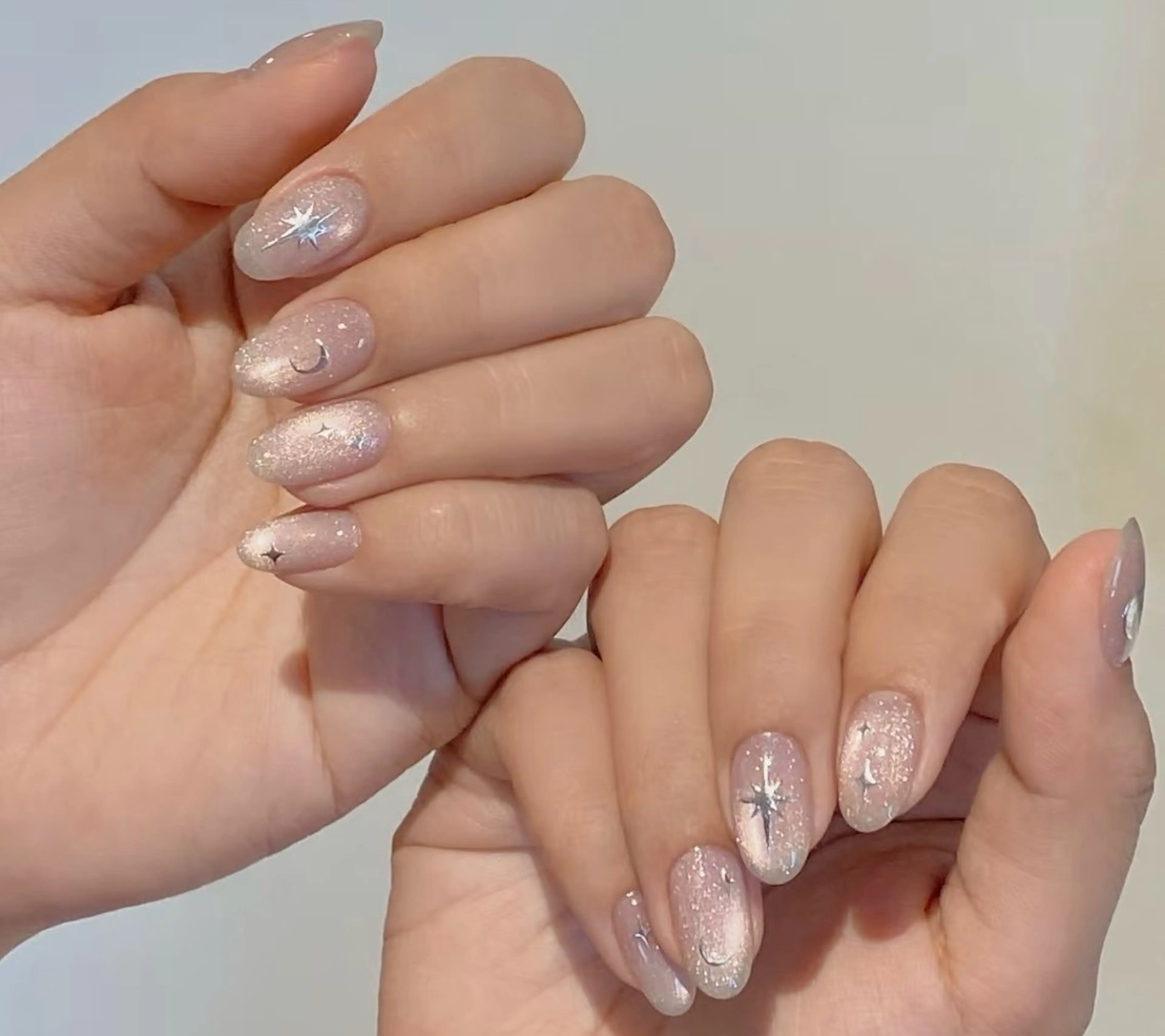 ネイル 高木 維麗絲のネイルデザイン