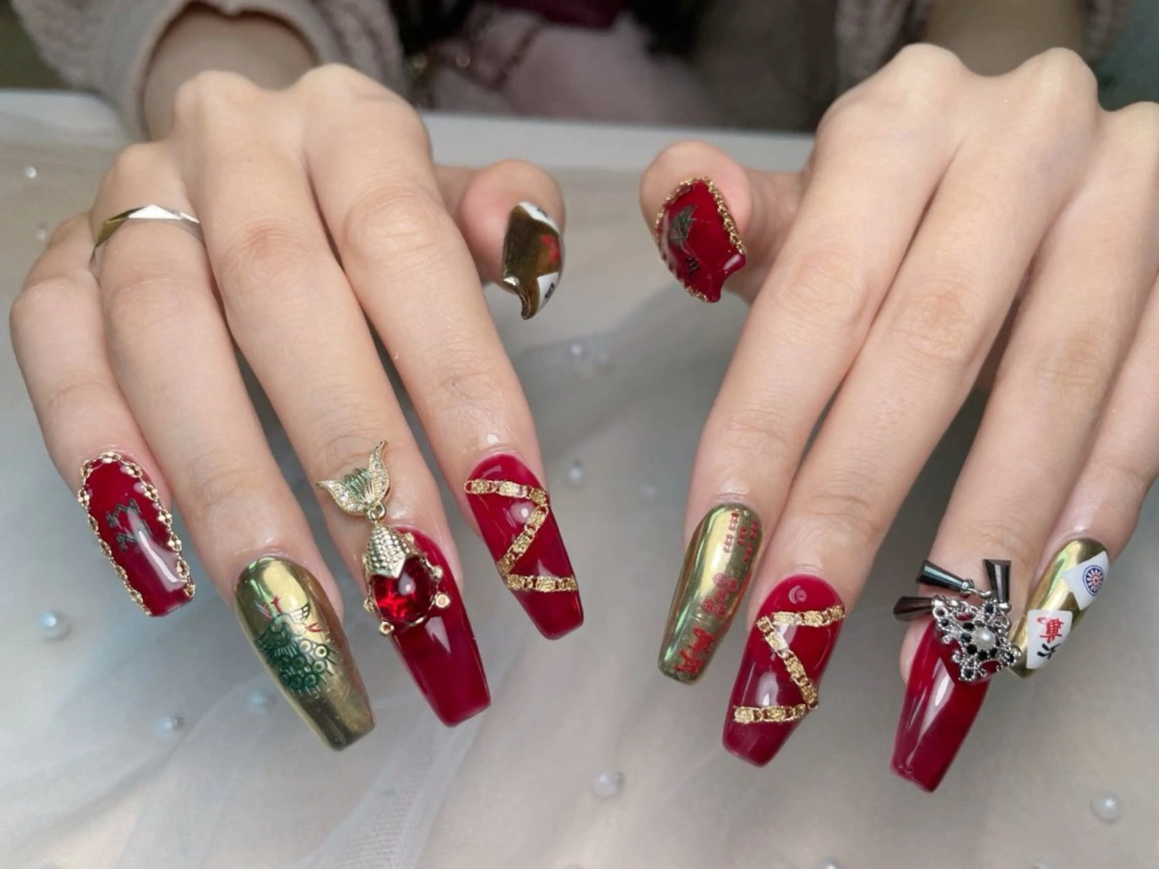 ネイル スカルプネイル ネイルチップ lucky nail 歌舞伎町のネイルデザイン