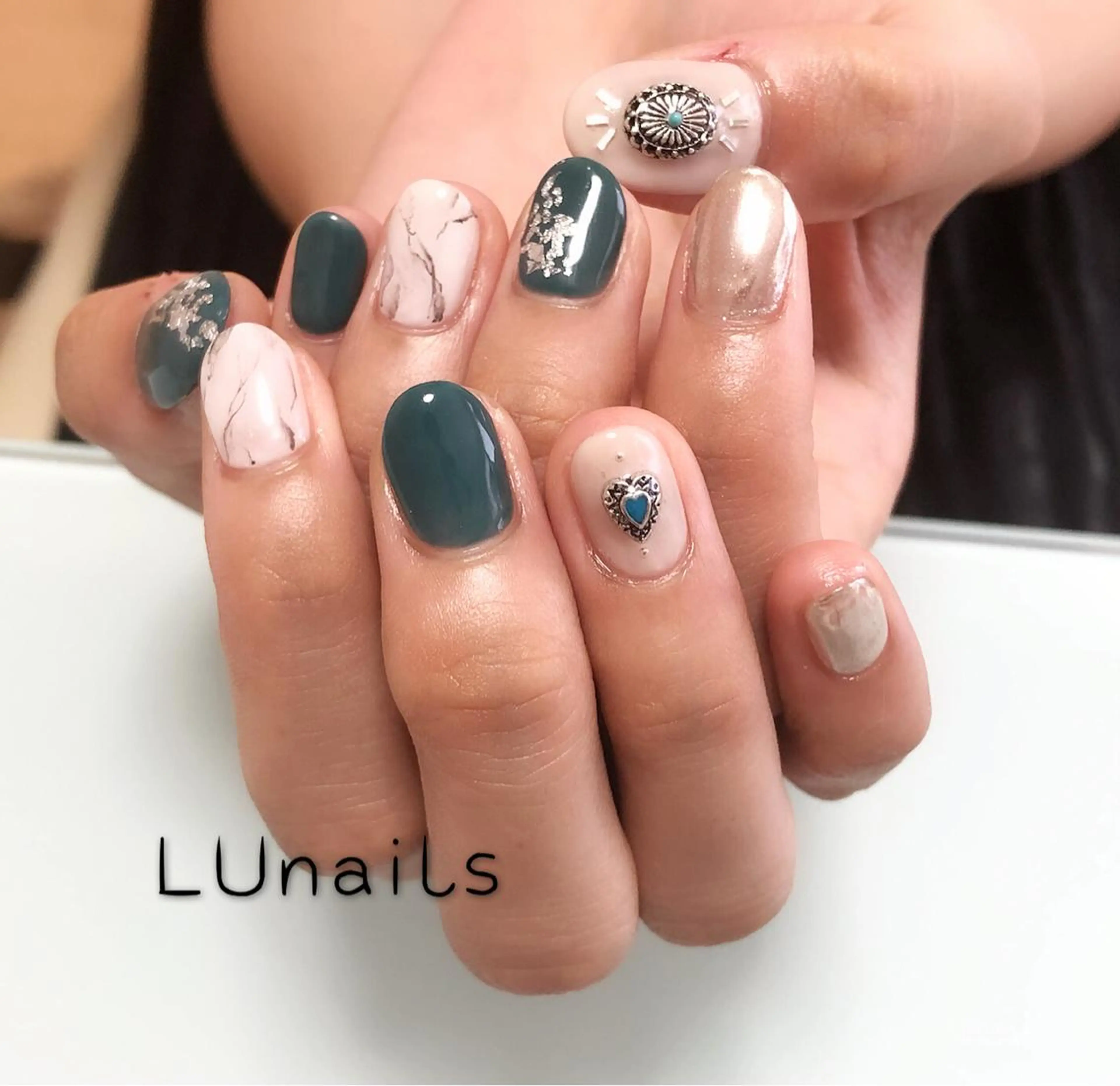 ネイル LUnails MAHOのネイルデザイン