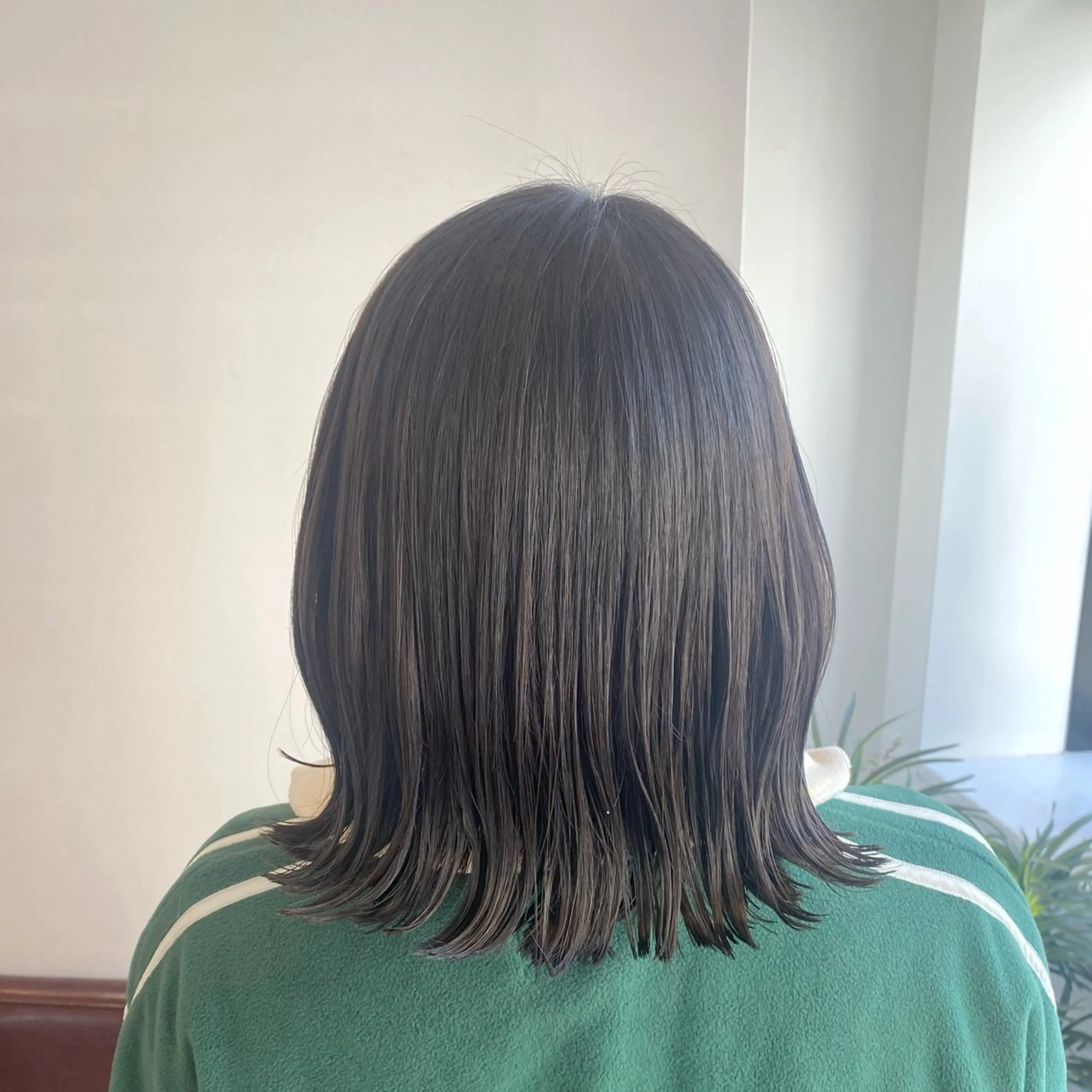 ミディアム カット ヘアカラー 吉原 みえのヘアスタイル