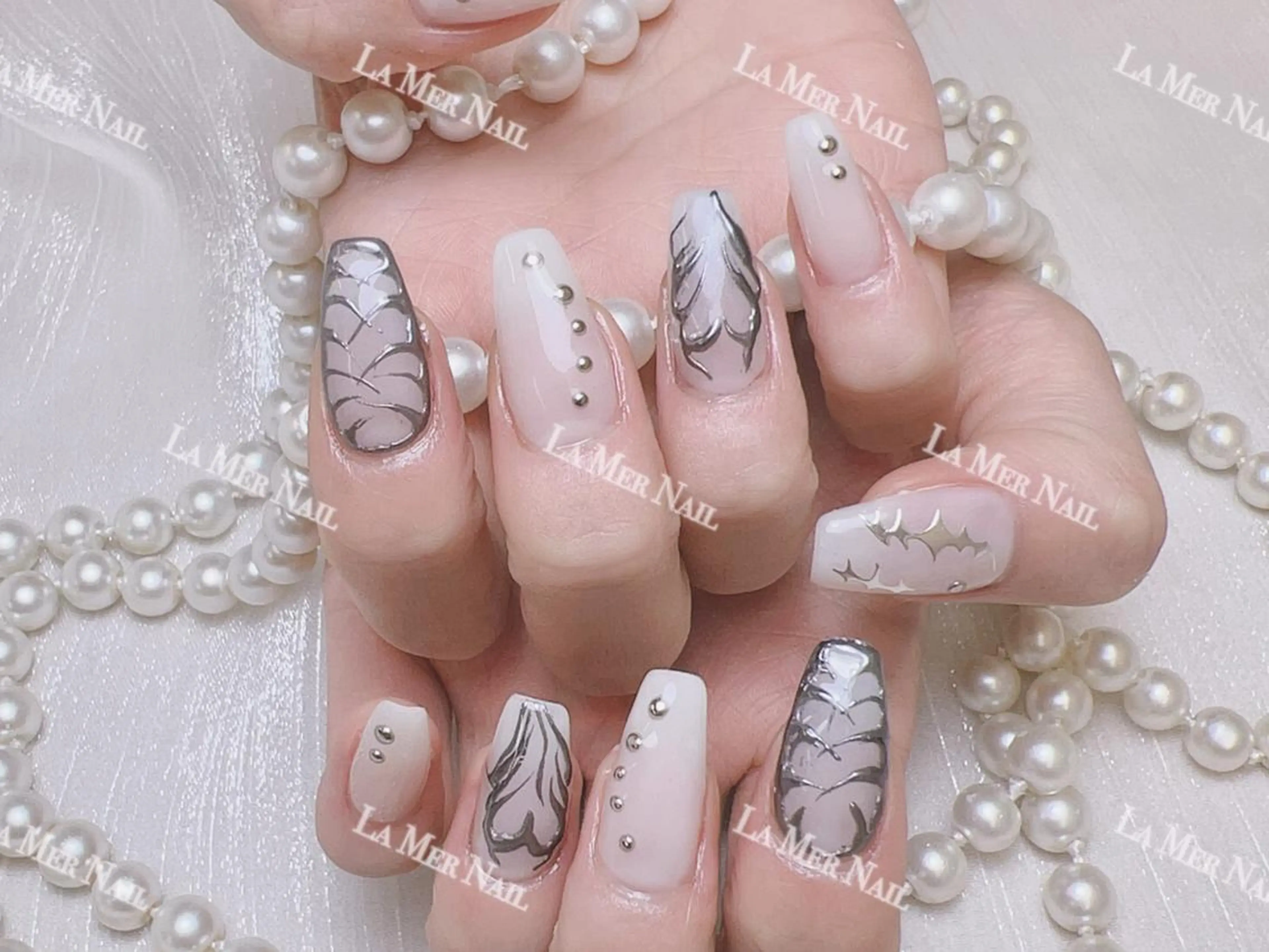 ネイル ✨荒木 🌙のネイルデザイン