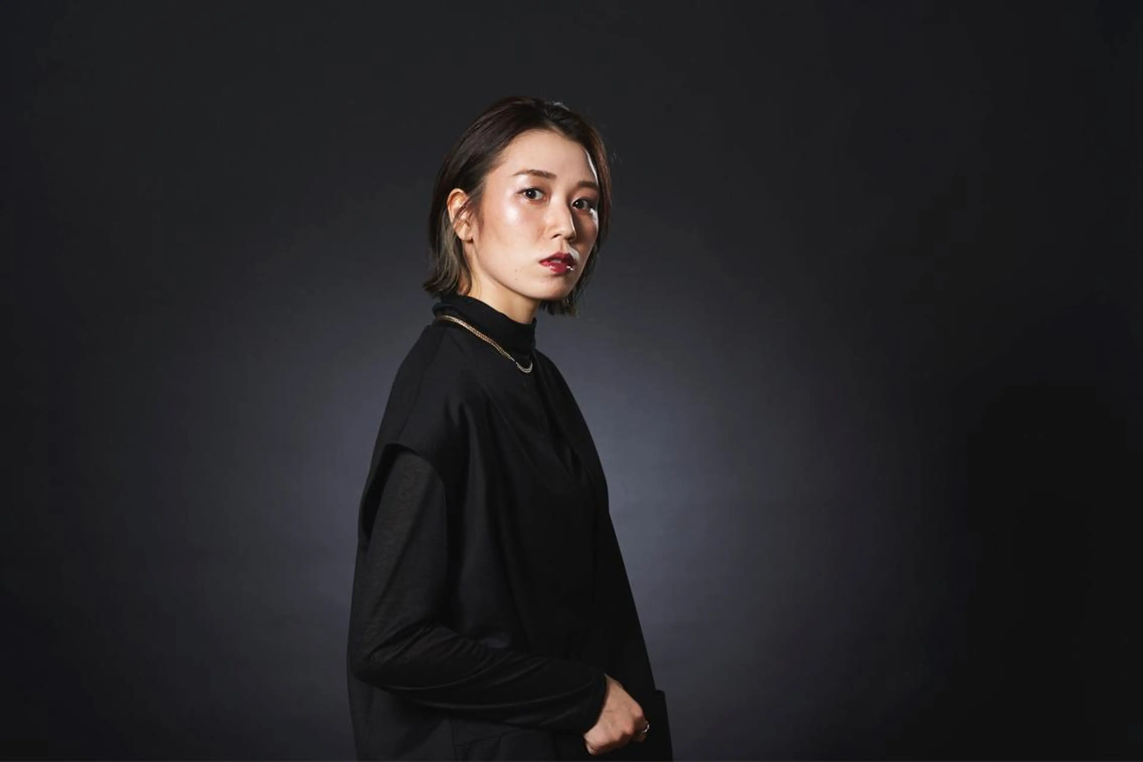 ミディアム カラー 細めハイライト🩶 ボブ/レイヤーカットのヘアスタイル