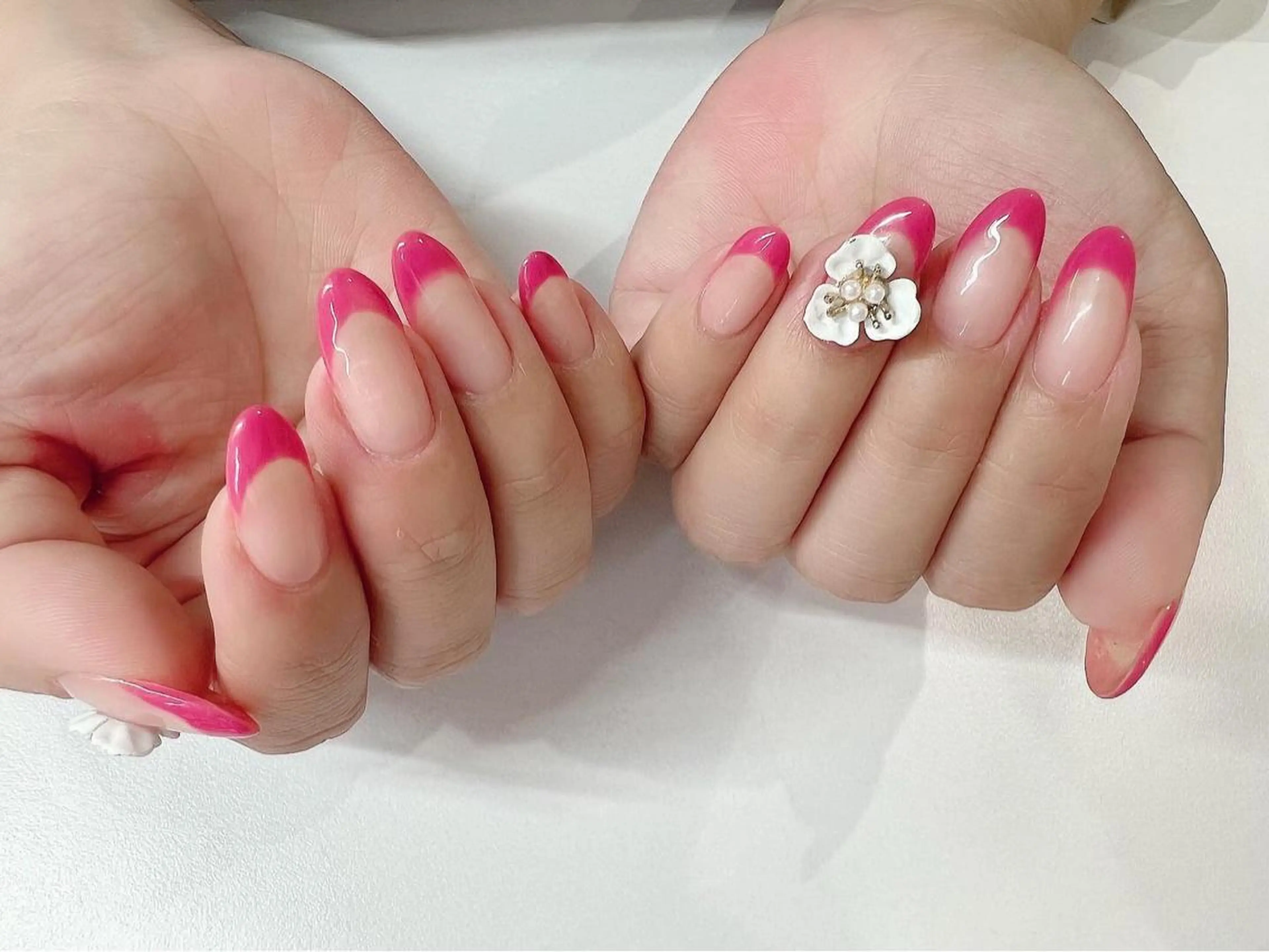 ソフトジェルフレンチ💅🏻✨【甘皮ケア込み】※アートご希望の方、OFFありの方はメニューの追加お願いしますの写真