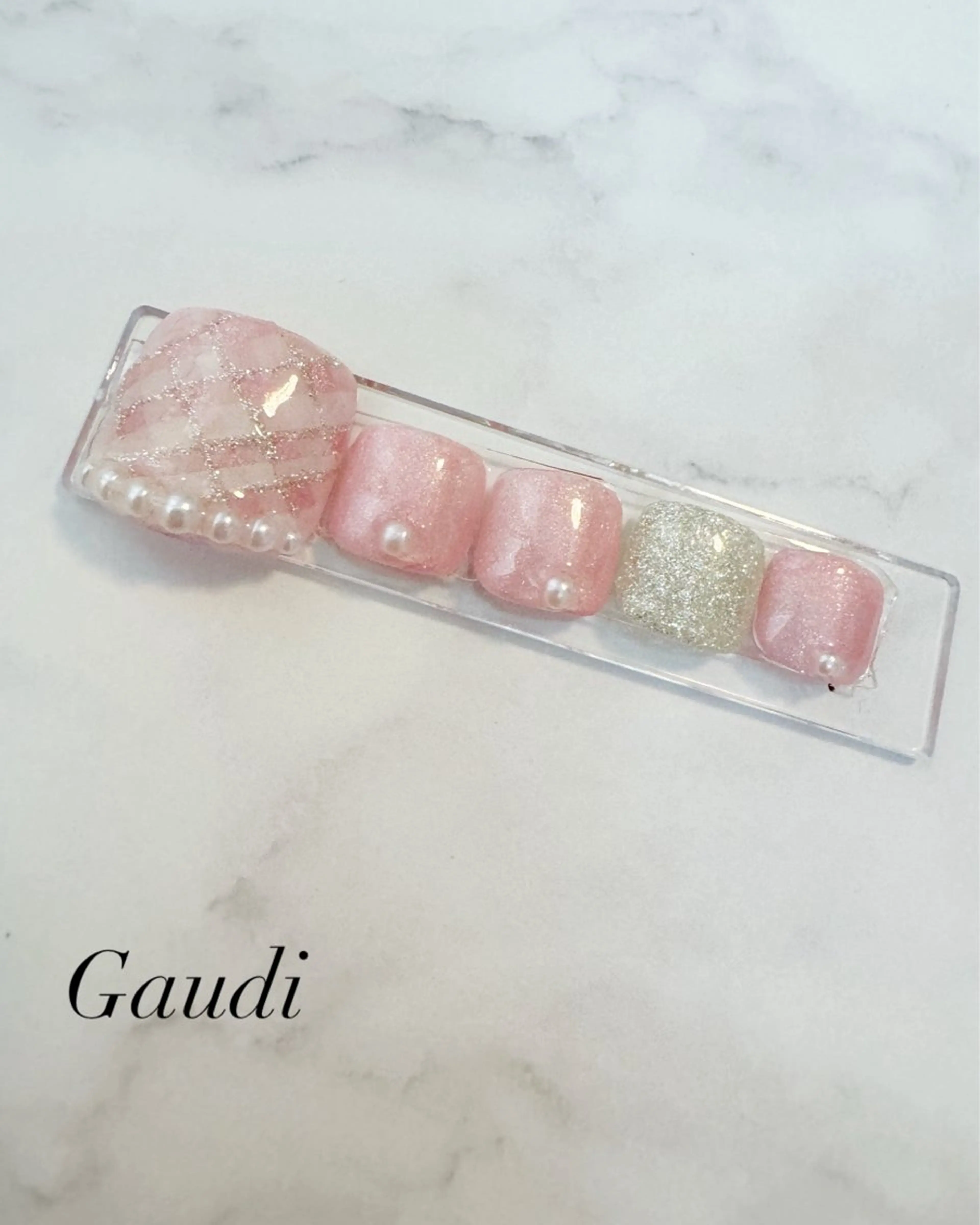 ネイル ゴールド ラメ(グリッター) ピンク ホワイト Gaudi.Nail Rinaのその他イメージ