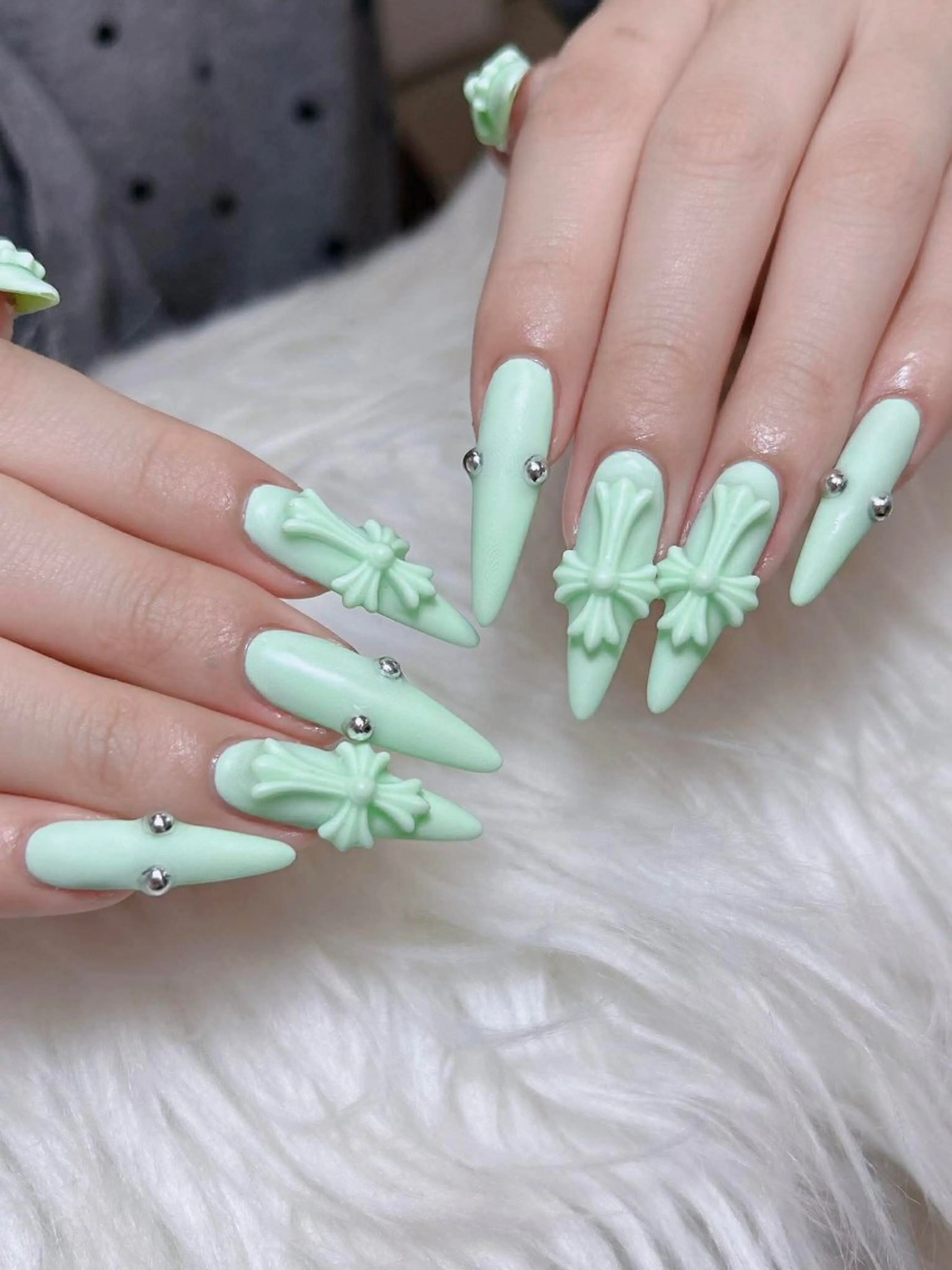 ネイル オーロラネイル チークネイル 長さ出し フレンチネイル 韓国ネイル ハンドネイル Lumi Shinokuboのネイルデザイン