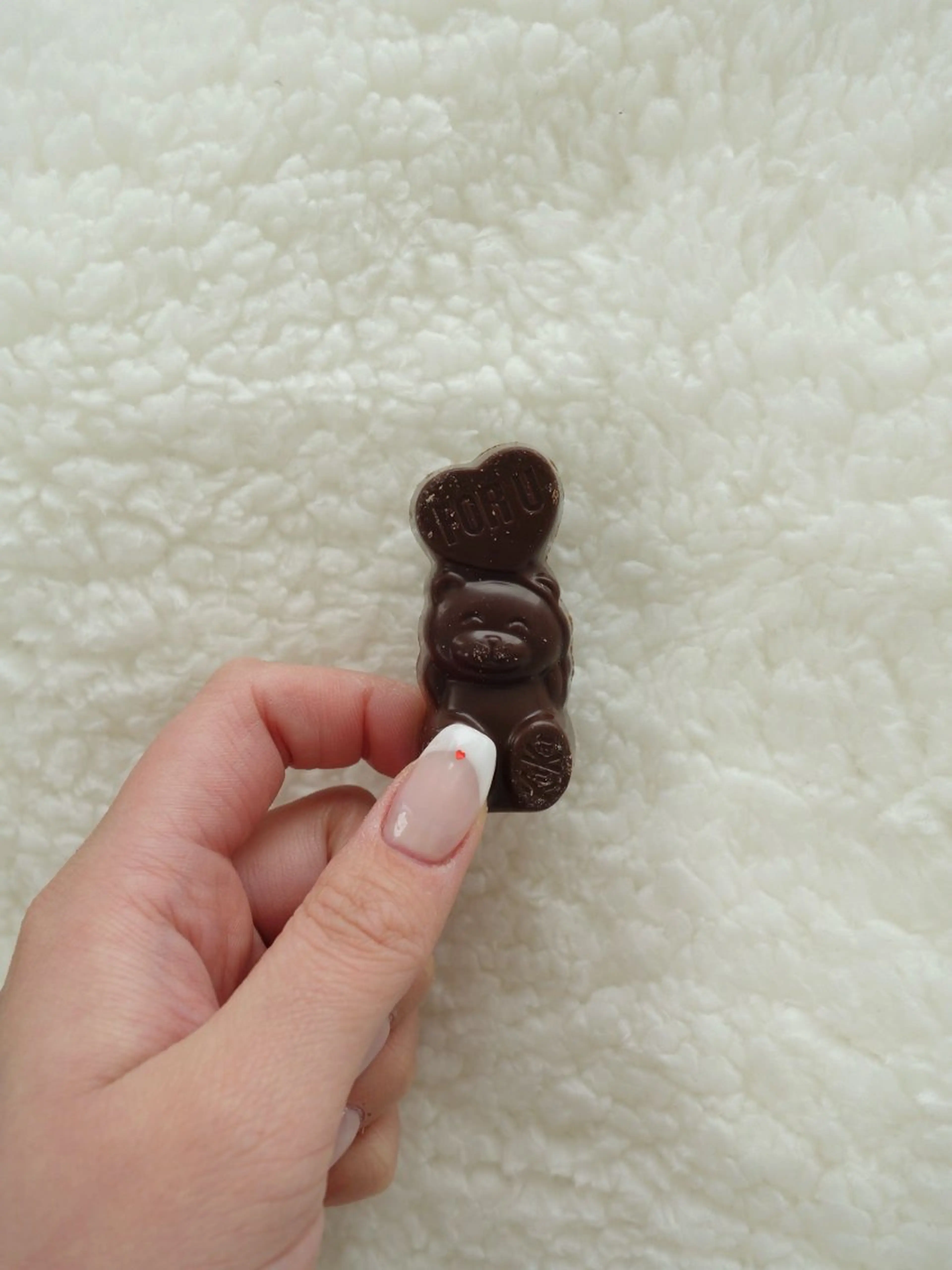 ネイル フレンチネイル ハート キラキラネイル 韓国ネイル ニュアンスネイル ハンドネイル private salon zzz…のネイルデザイン