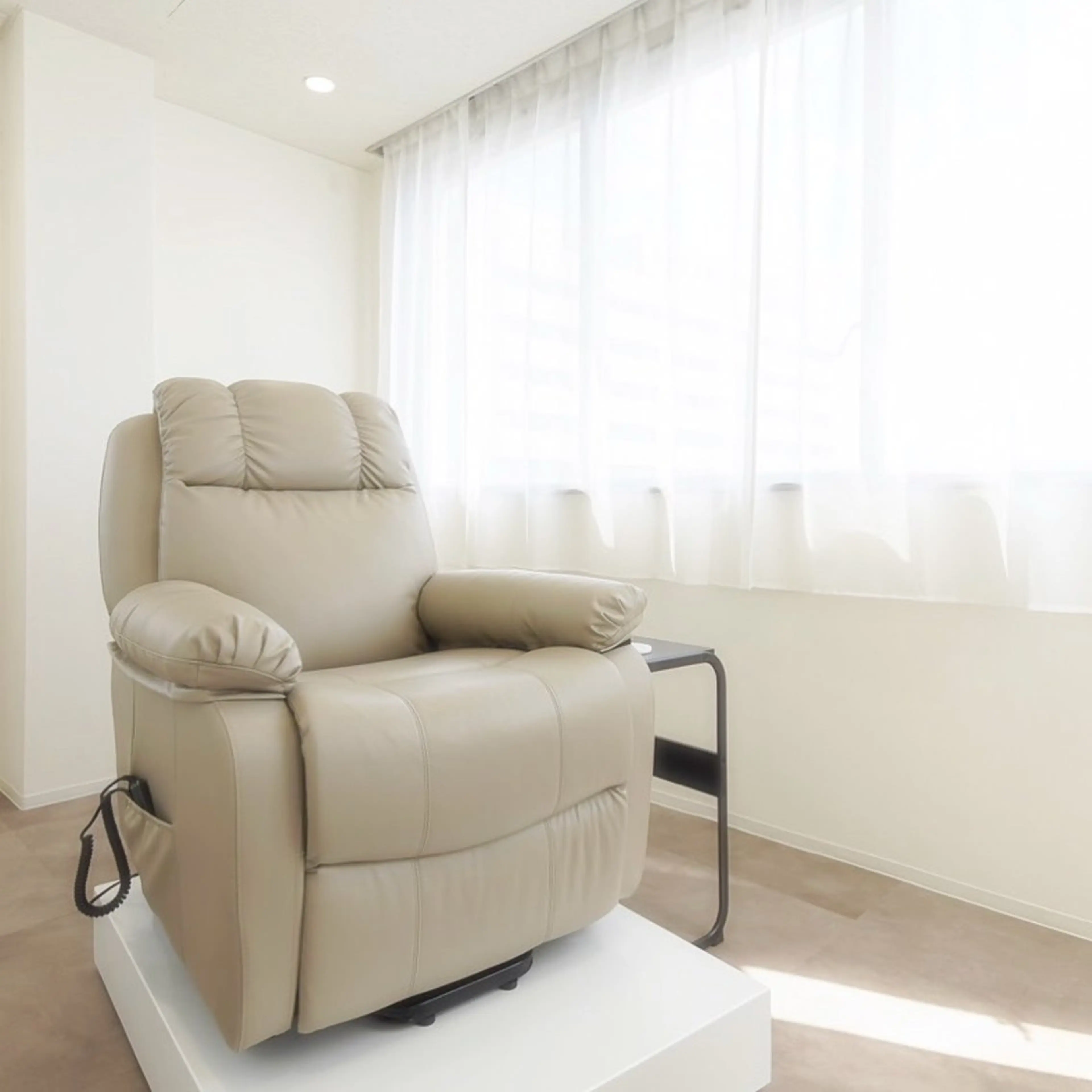 アイブロウ 眉毛ワックス脱毛 eyesalon Nifee所属・ダメージレス✨ 美まつ毛Nifeeのマツエク・マツパデザイン