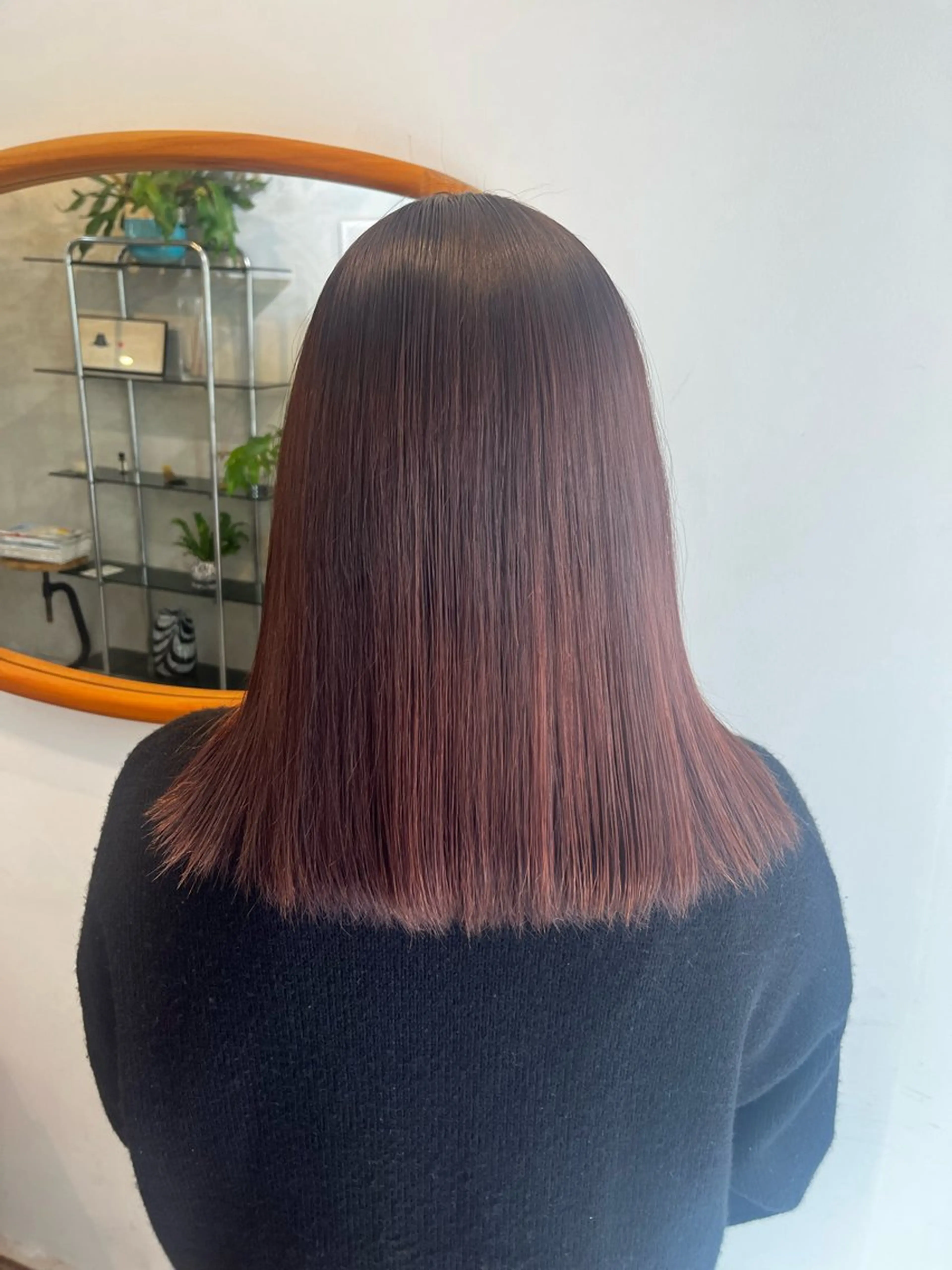 セミロング モモセ ユメトのヘアスタイル