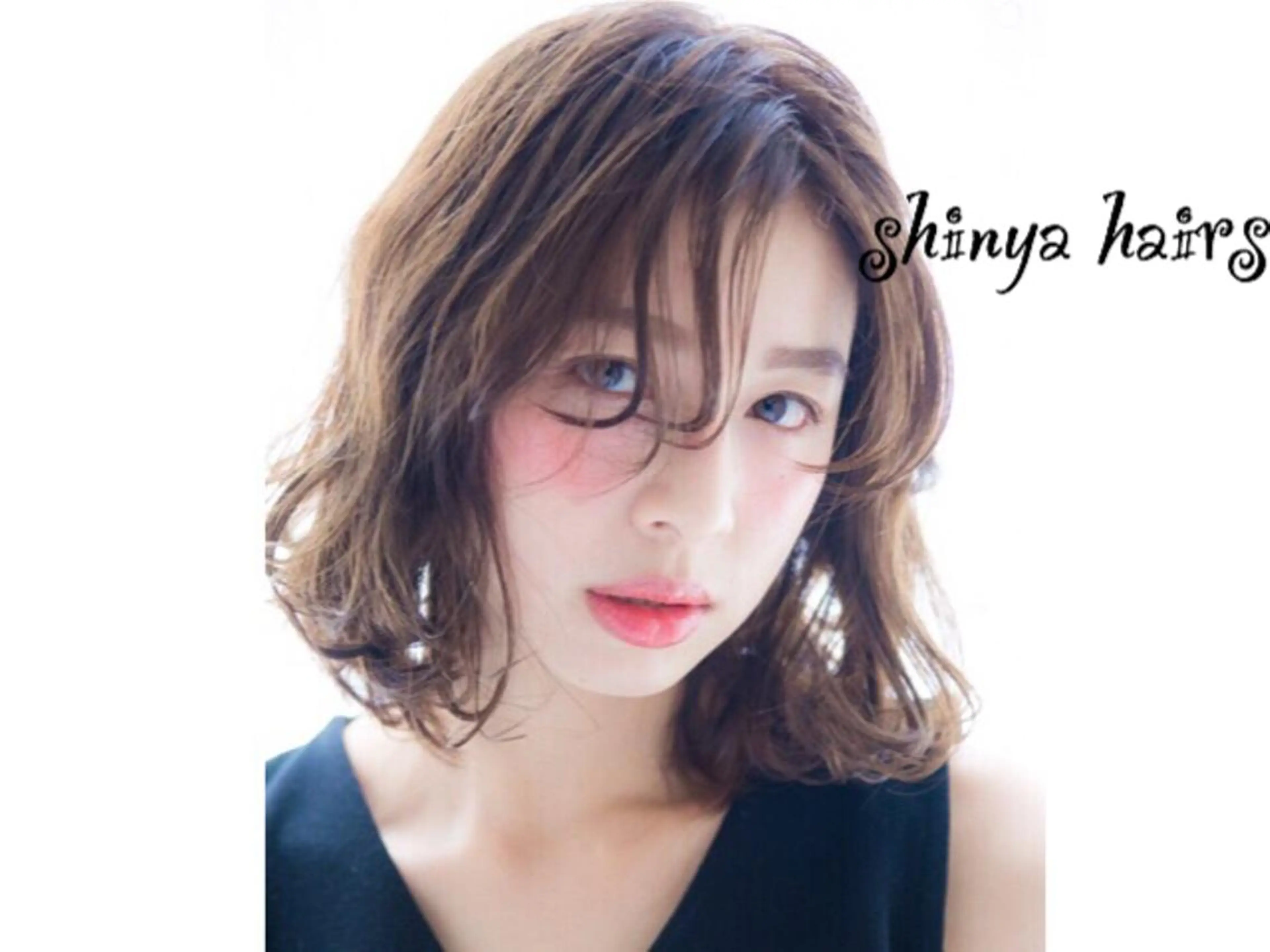 ミディアム セミロング ロング カラー パーマ SHINYA シンヤヘアーズのヘアスタイル