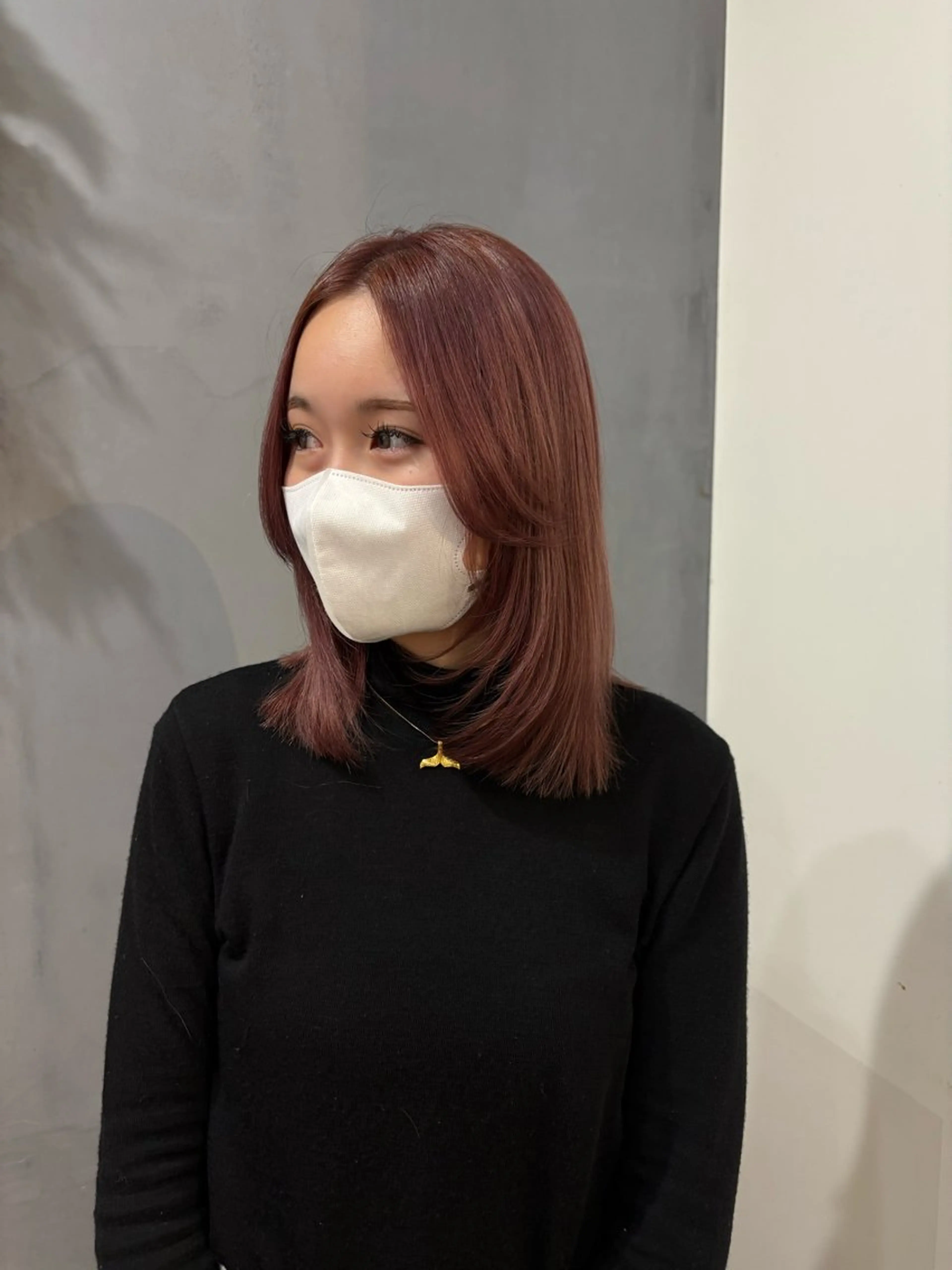 ミディアム カラー ブリーチ ピンクカラー レイヤーカット 小顔カット カット ヘアカラー 顔周りカット ピンク カラー♡りりのヘアスタイル