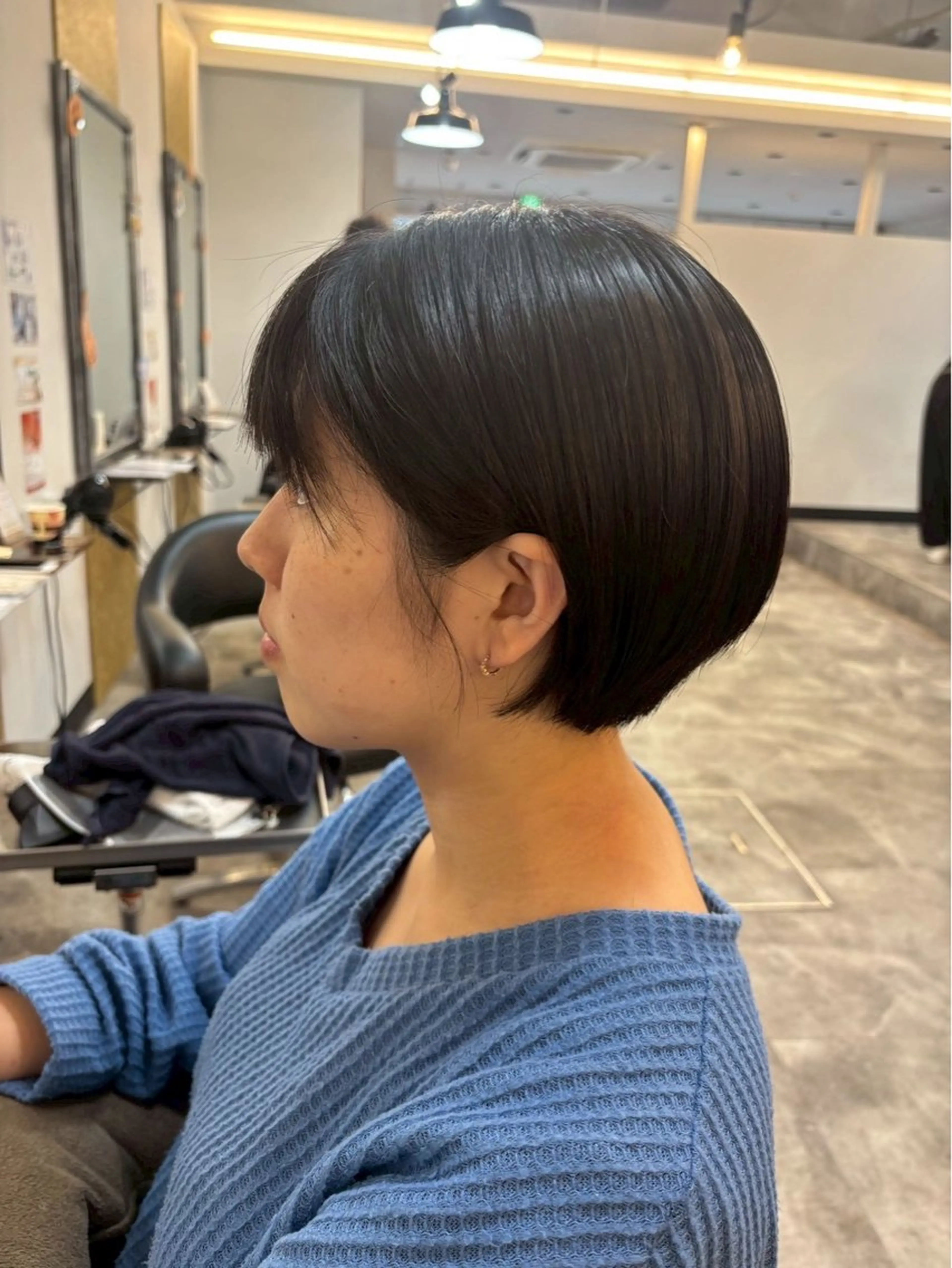 【1日2人限定】レディースカット+ヘッドスパ【レイヤー レイヤーカット ボブ　ショートボブ　顔周りカット】の写真