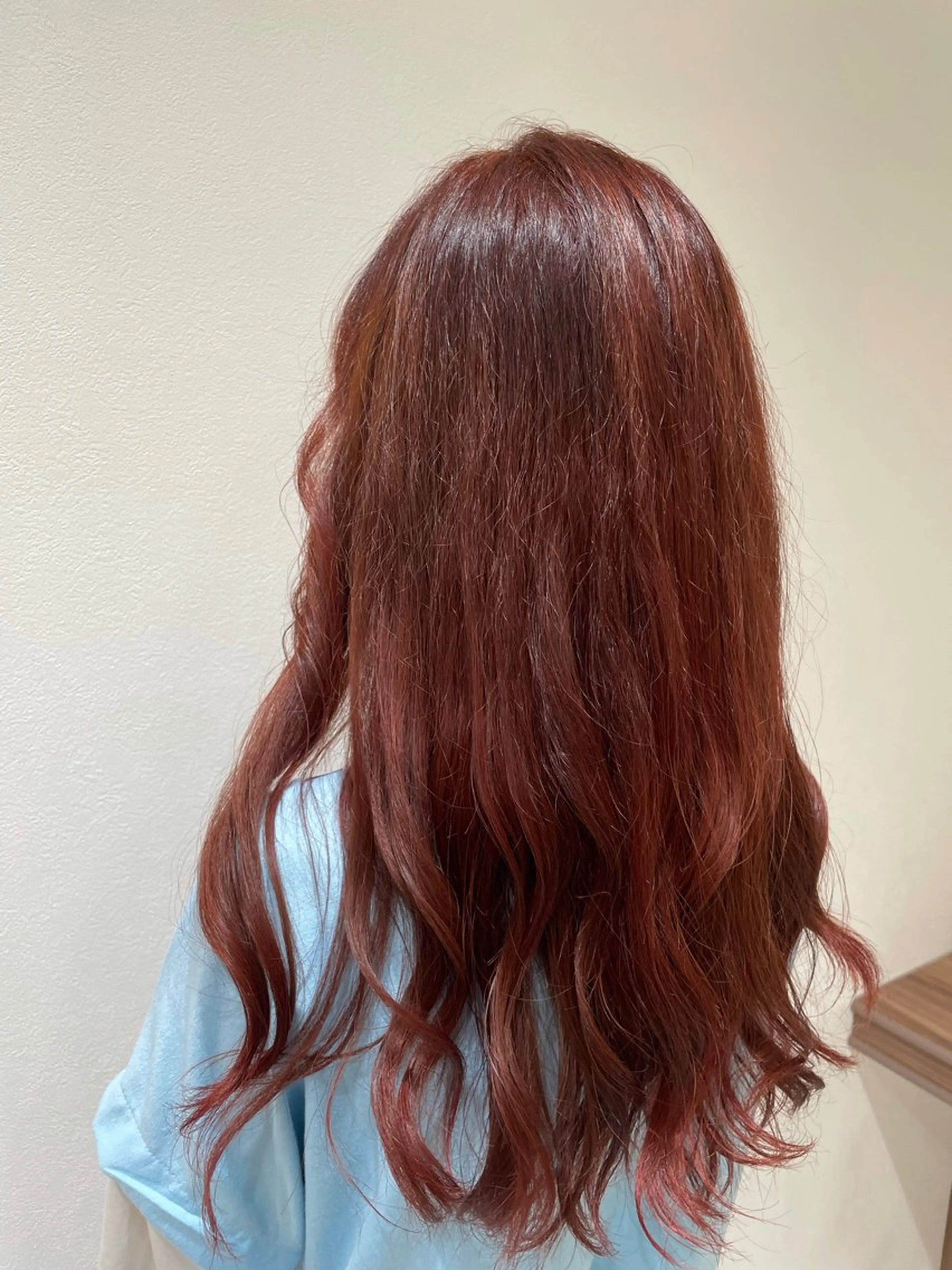 ロング カラー ボルドーカラー neaf【六本木】所属・愛され/ミディアム 六本木/佐藤ゆり🎀のヘアスタイル