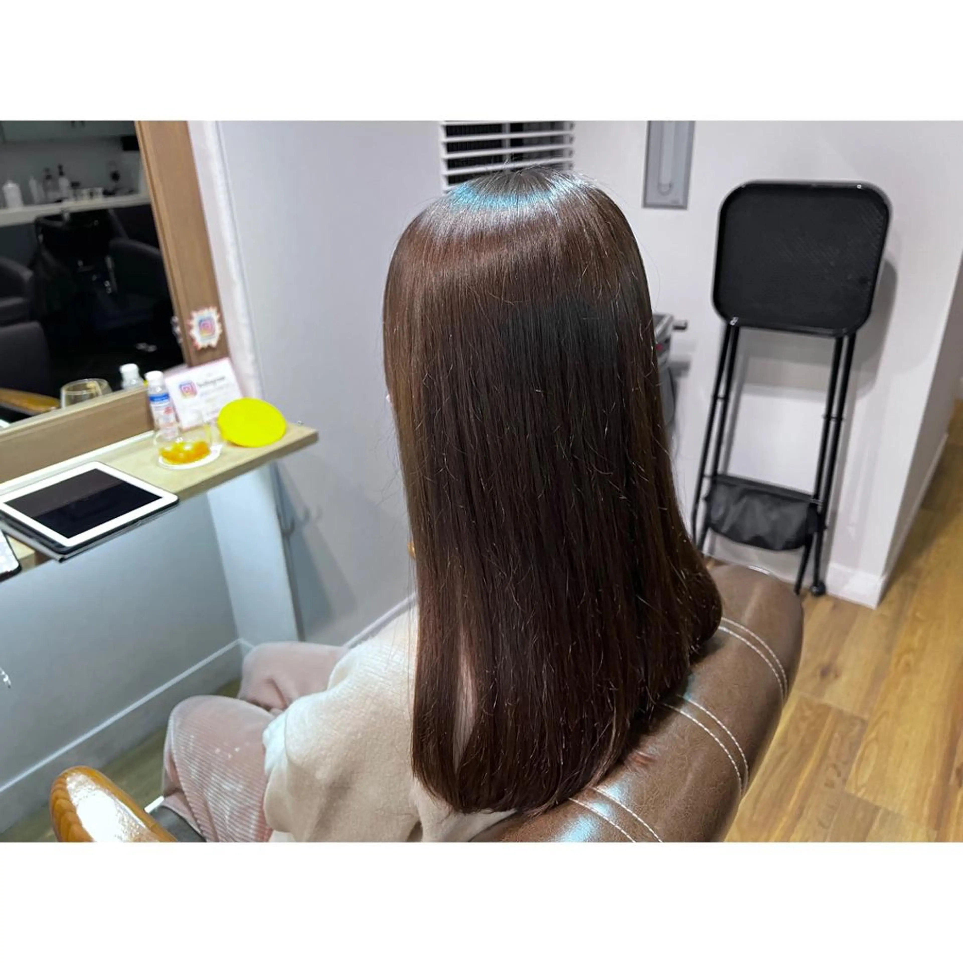 ロング カラー グレージュ オリーブグレージュ オリーブグレー ヘアカラー トリートメント ツキダテ ユイのヘアスタイル