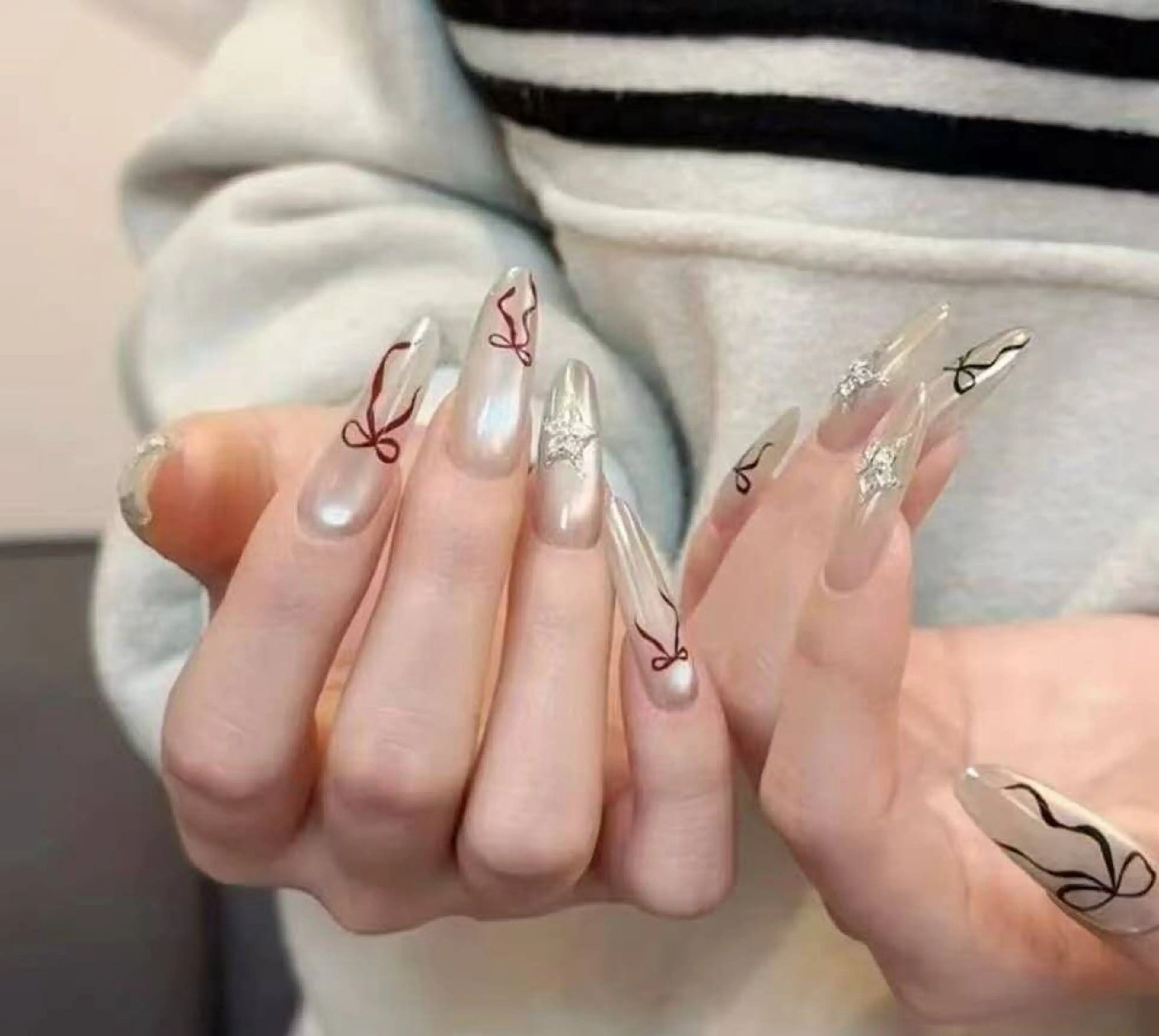 ネイル フラワーネイル フレンチネイル ジェルネイル ガラスフレンチ ハート ハンドネイル BabyYouMi nailのネイルデザイン